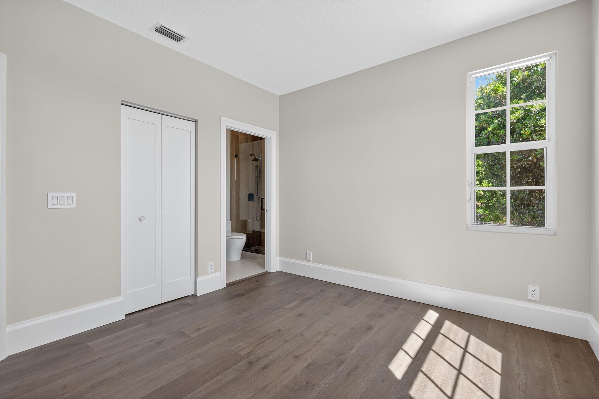 DIAMOND HEAD - Residential