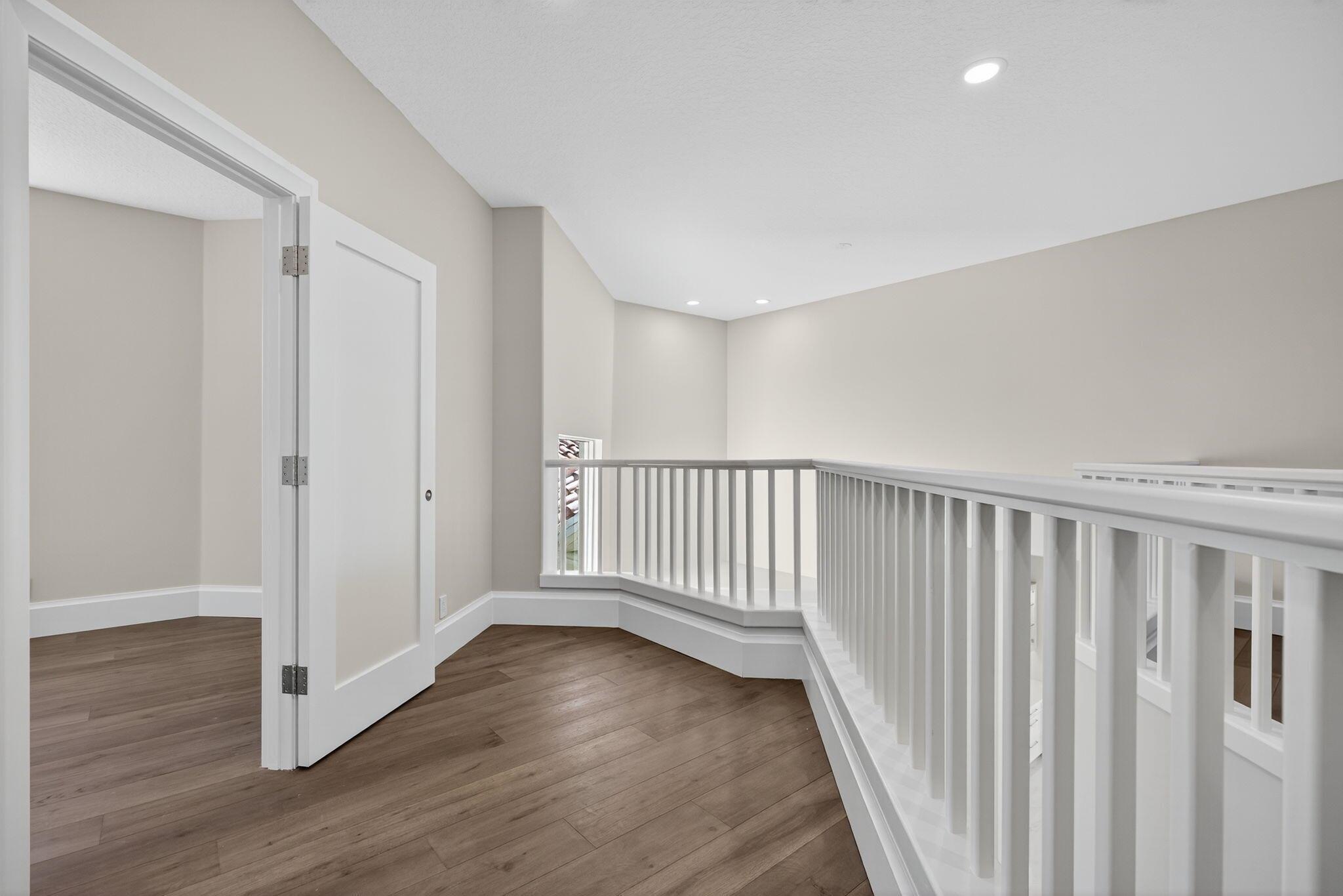 DIAMOND HEAD - Residential