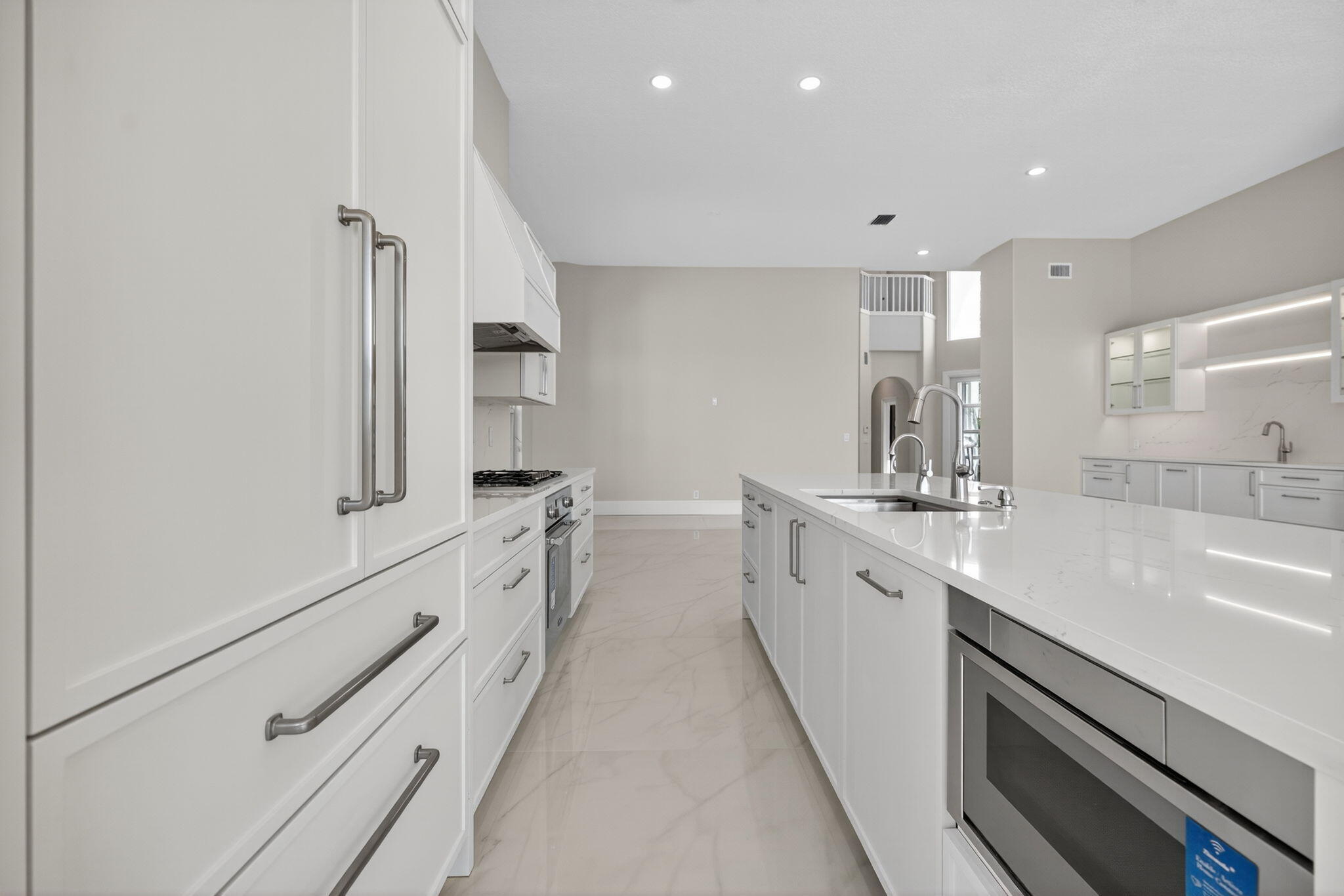 DIAMOND HEAD - Residential