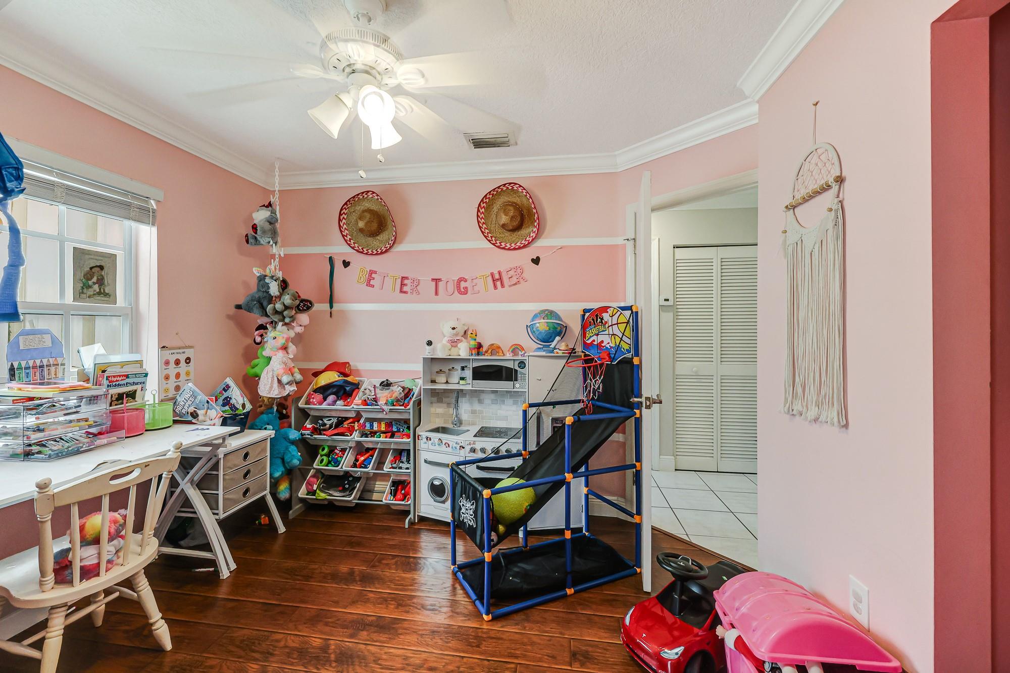 Holiday Spgs Village & - Residential