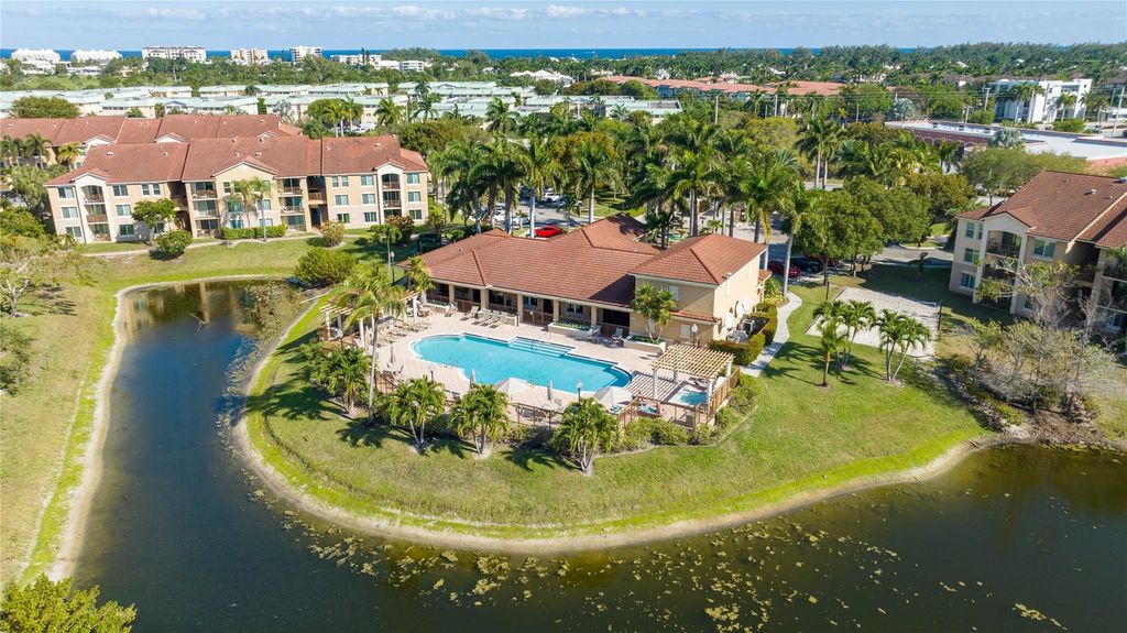 Photo of 723 Villa Circle #723, Boynton Beach, FL 33435 (MLS # F10423017)