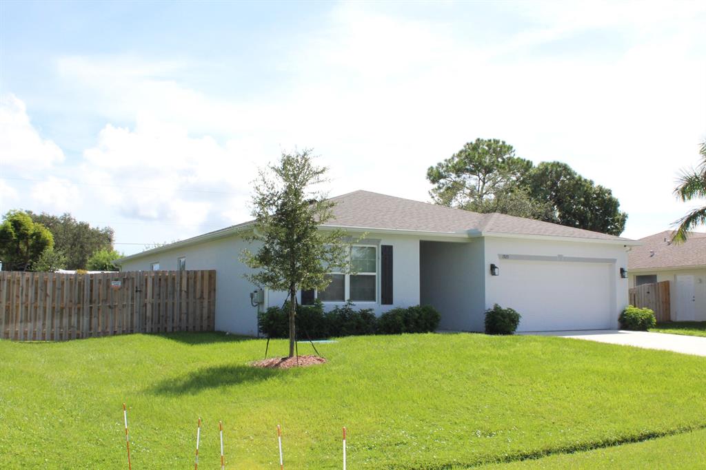 PORT ST LUCIE SECTION 8 - Residential Lease