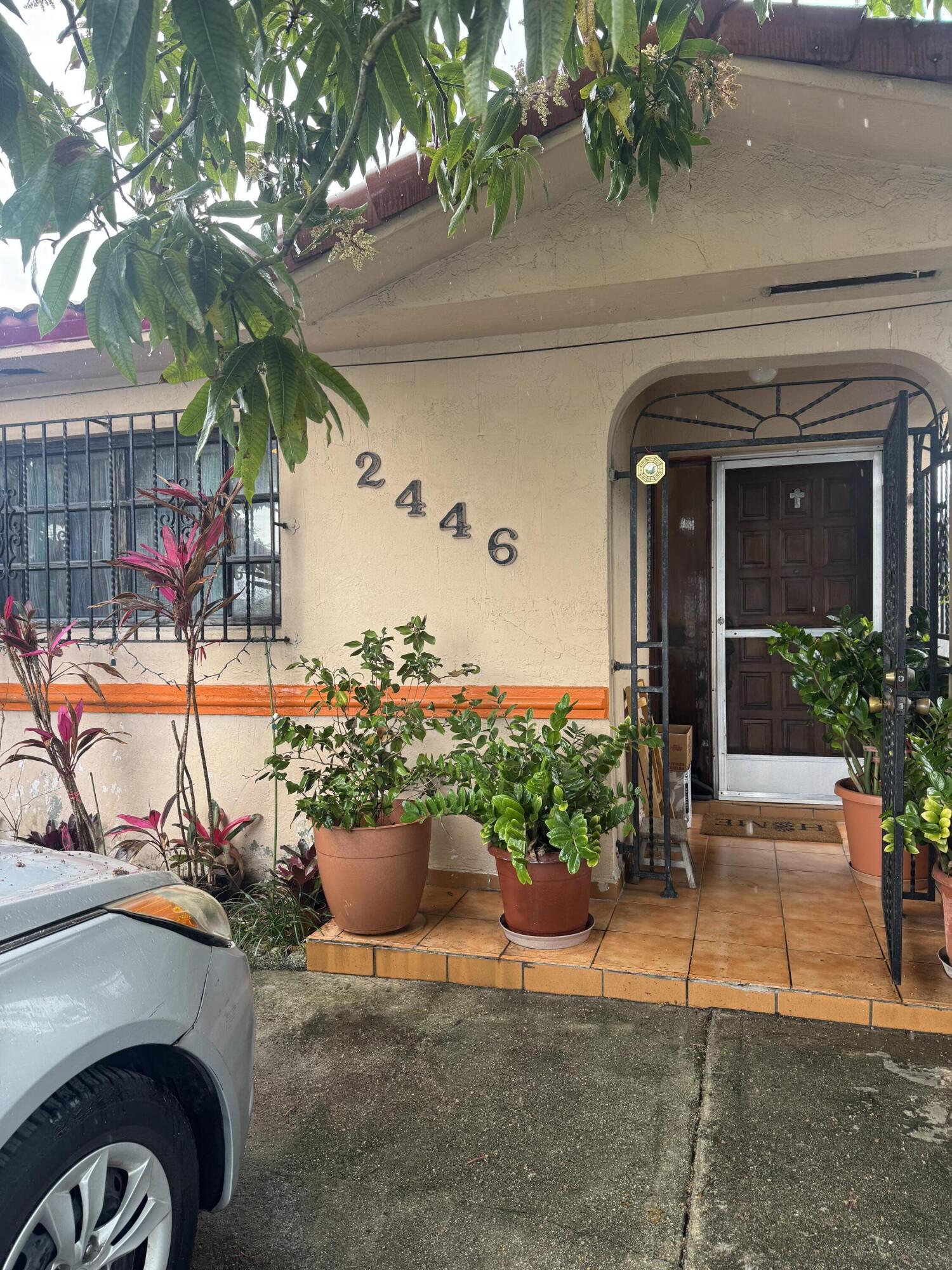 ROBLES GARDENS 3RD ADDN - Residential