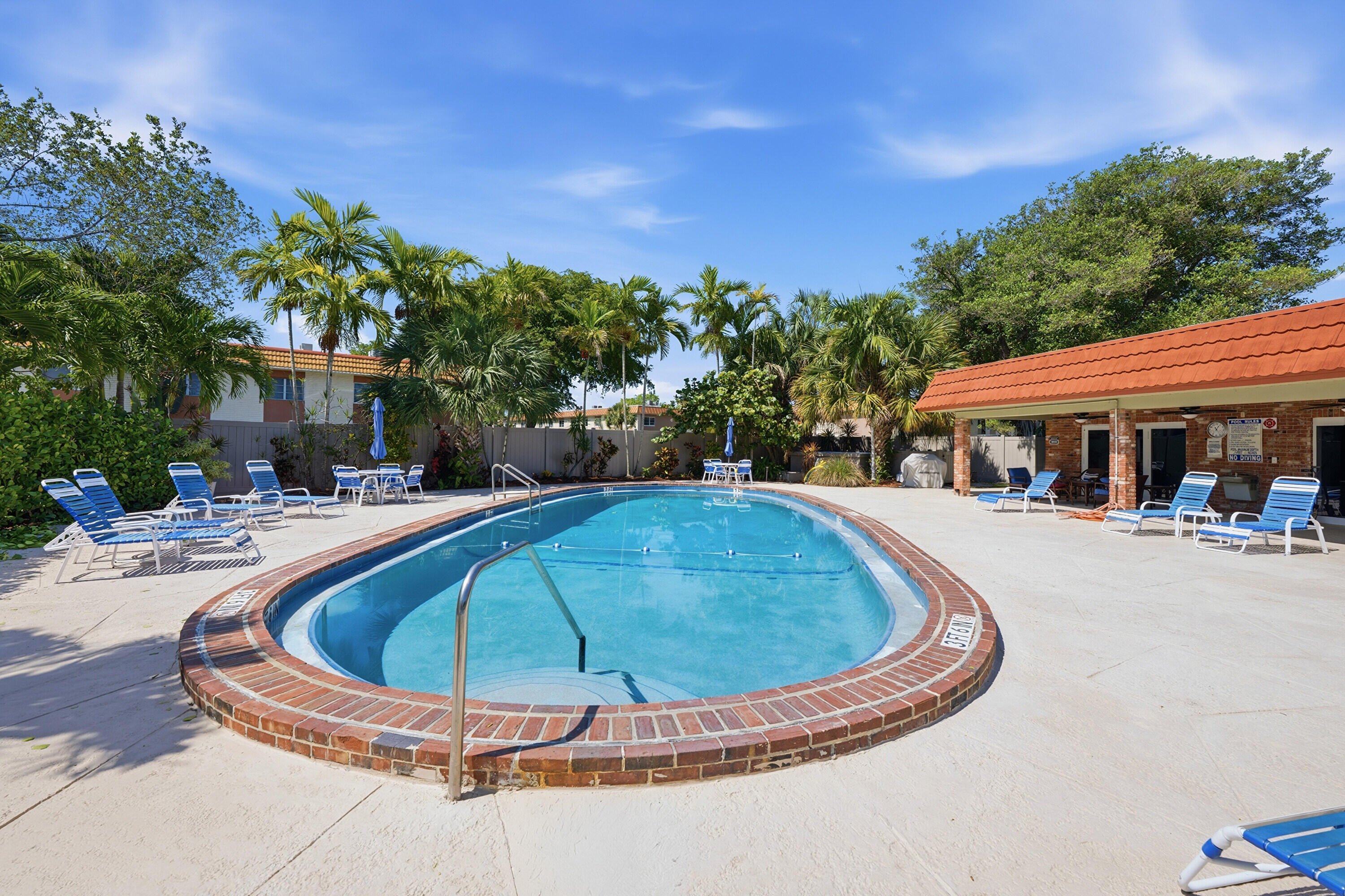 MANOR GROVE VILLAGE THREE CONDO - Residential