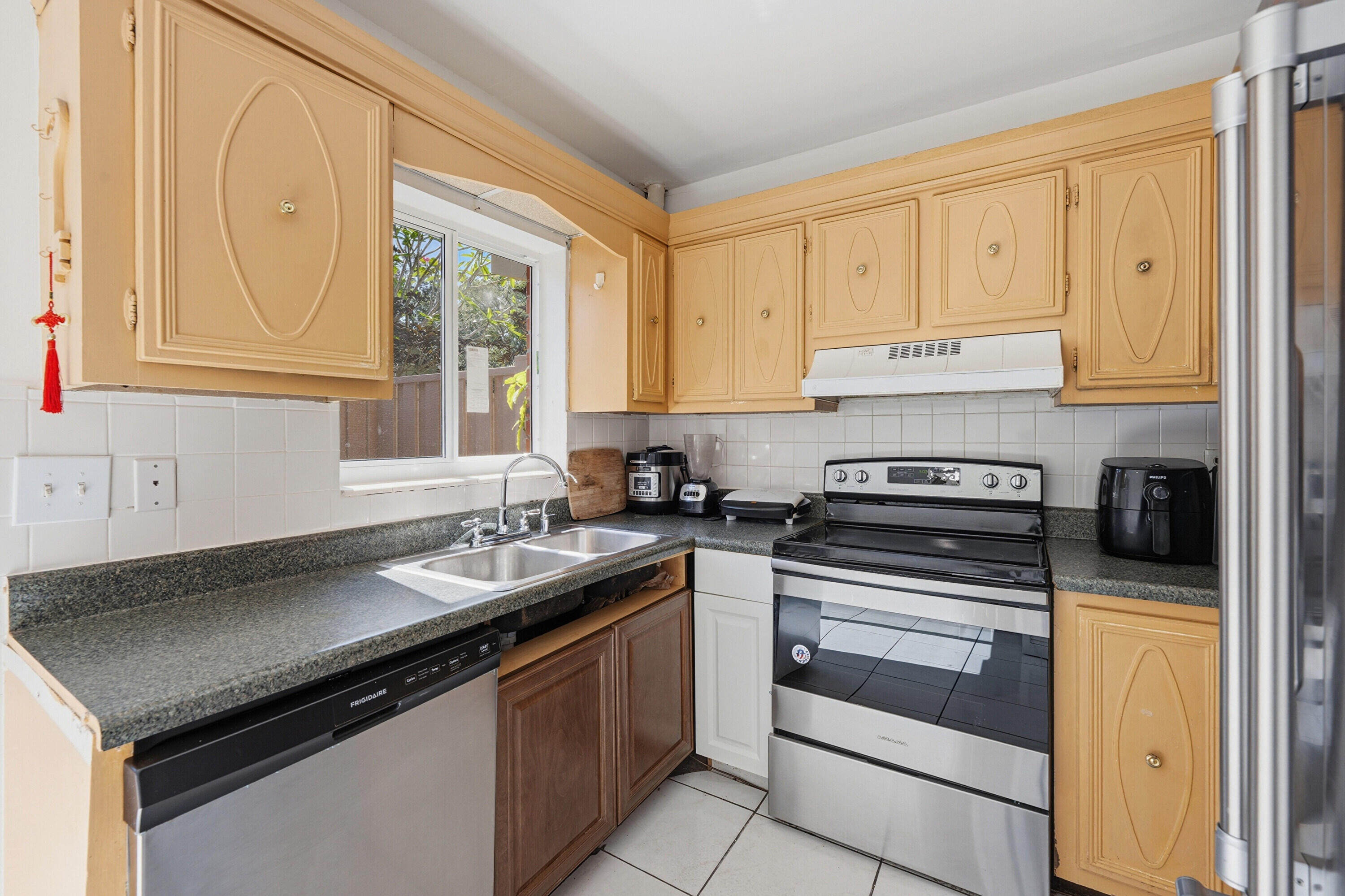 MANOR GROVE VILLAGE THREE CONDO - Residential