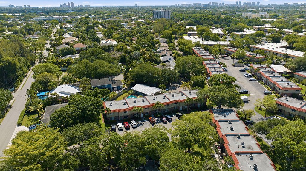 Photo of 67 NE 20th Court #6h, Wilton Manors, FL 33305 (MLS # B26023696)