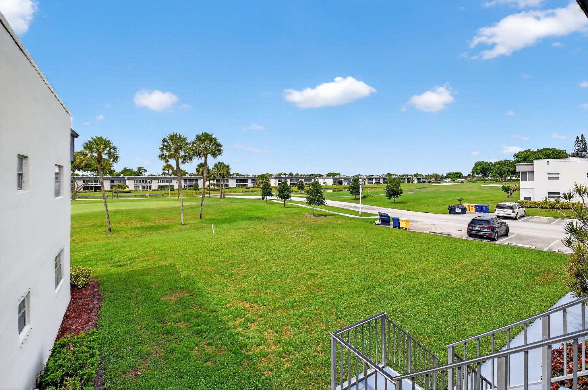 267 Normandy F, Delray Beach, FL, 33484/$129,000 3 267 Normandy F