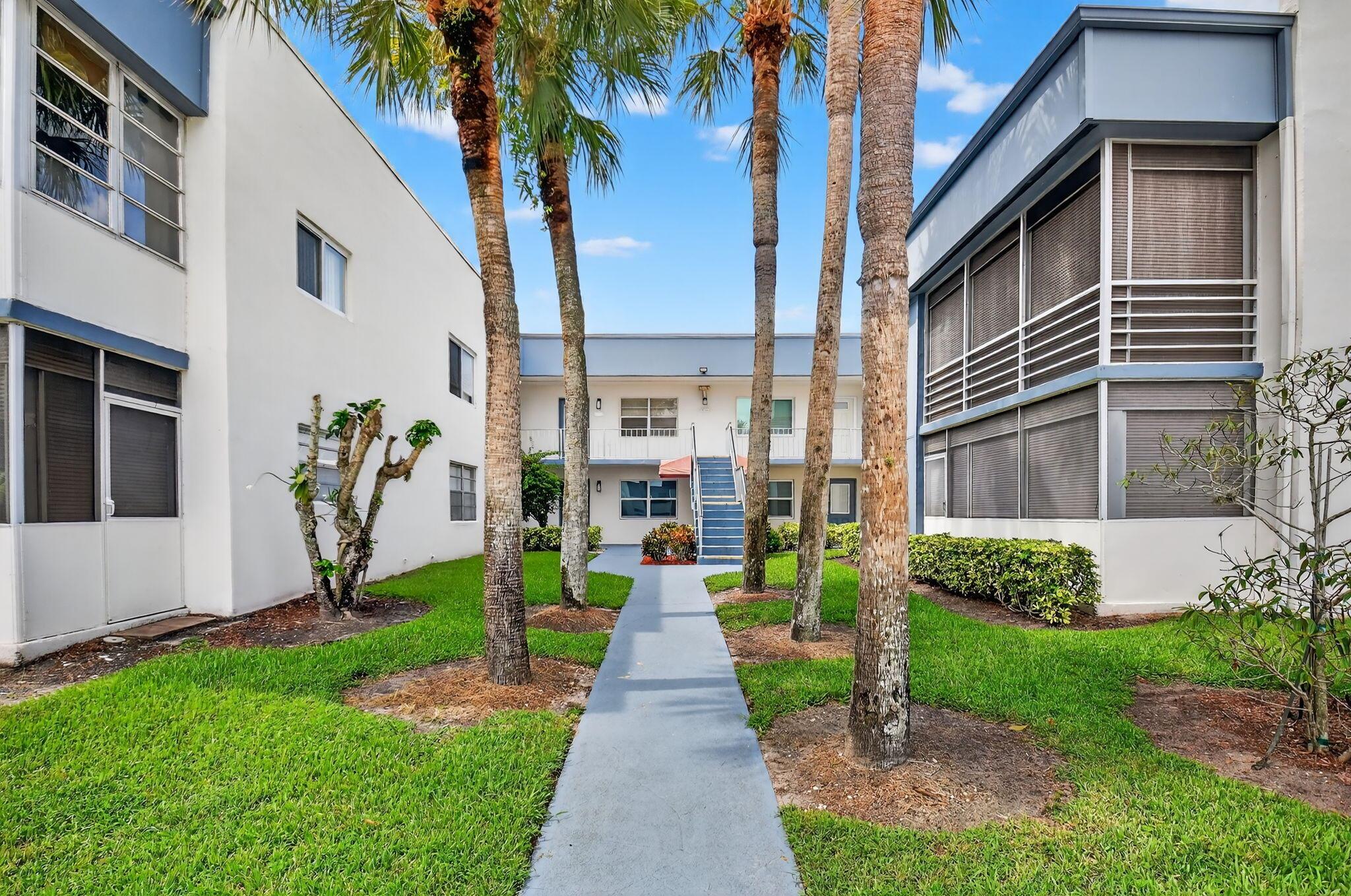 267 Normandy F, Delray Beach, FL, 33484/$129,000 1 267 Normandy F