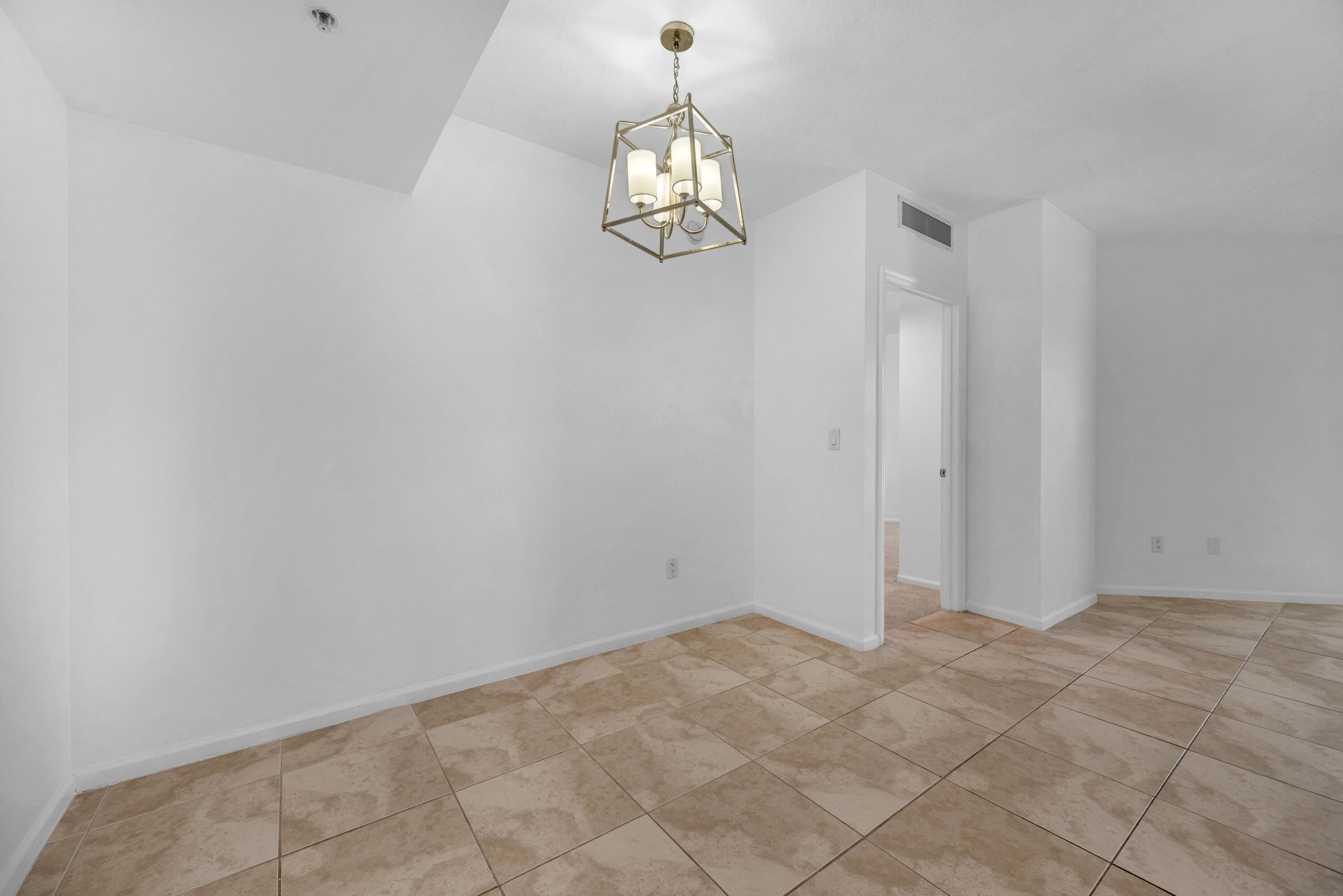 403 S Sapodilla Avenue 612