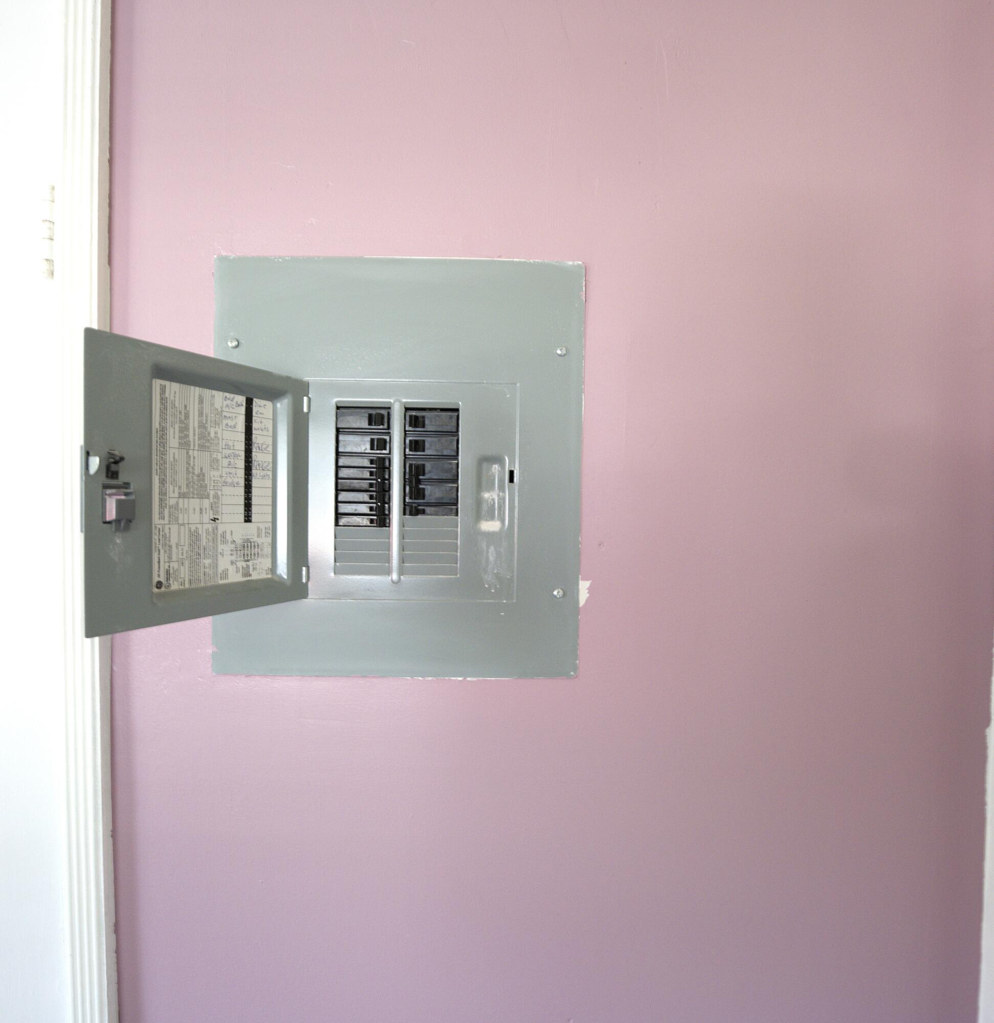 TOWNSITE APTS ONE CONDO - Residential