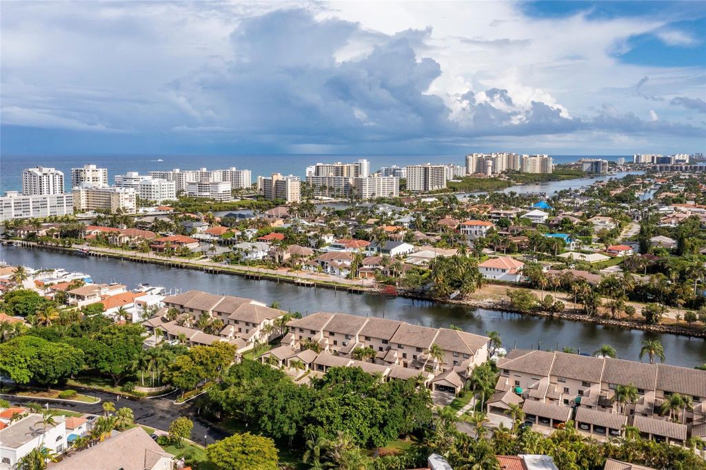 Photo of 270 Captains Walk #310, Delray Beach, FL 33483 (MLS # F10551756)