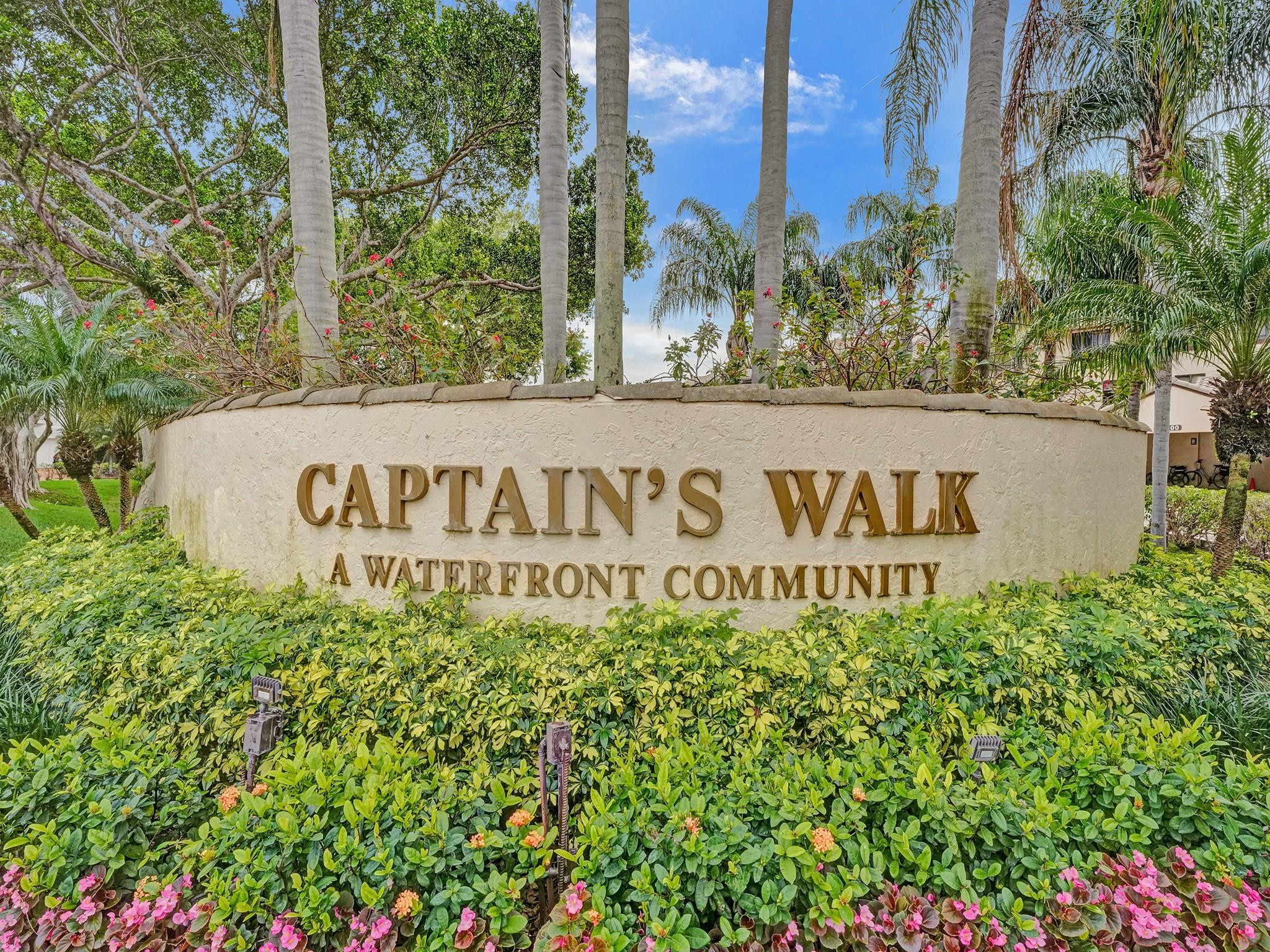 270 Captains Walk 310