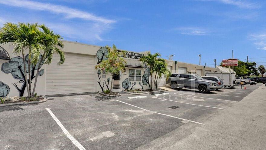 4,500 SF fully air-conditioned warehouse with excellent access to I-95. Features include I-1 zoning, 3-phase power, three grade-level doors, ample parking, and an efficient 90% warehouse / 10% office layout. Ideal for a variety of industrial and service uses.