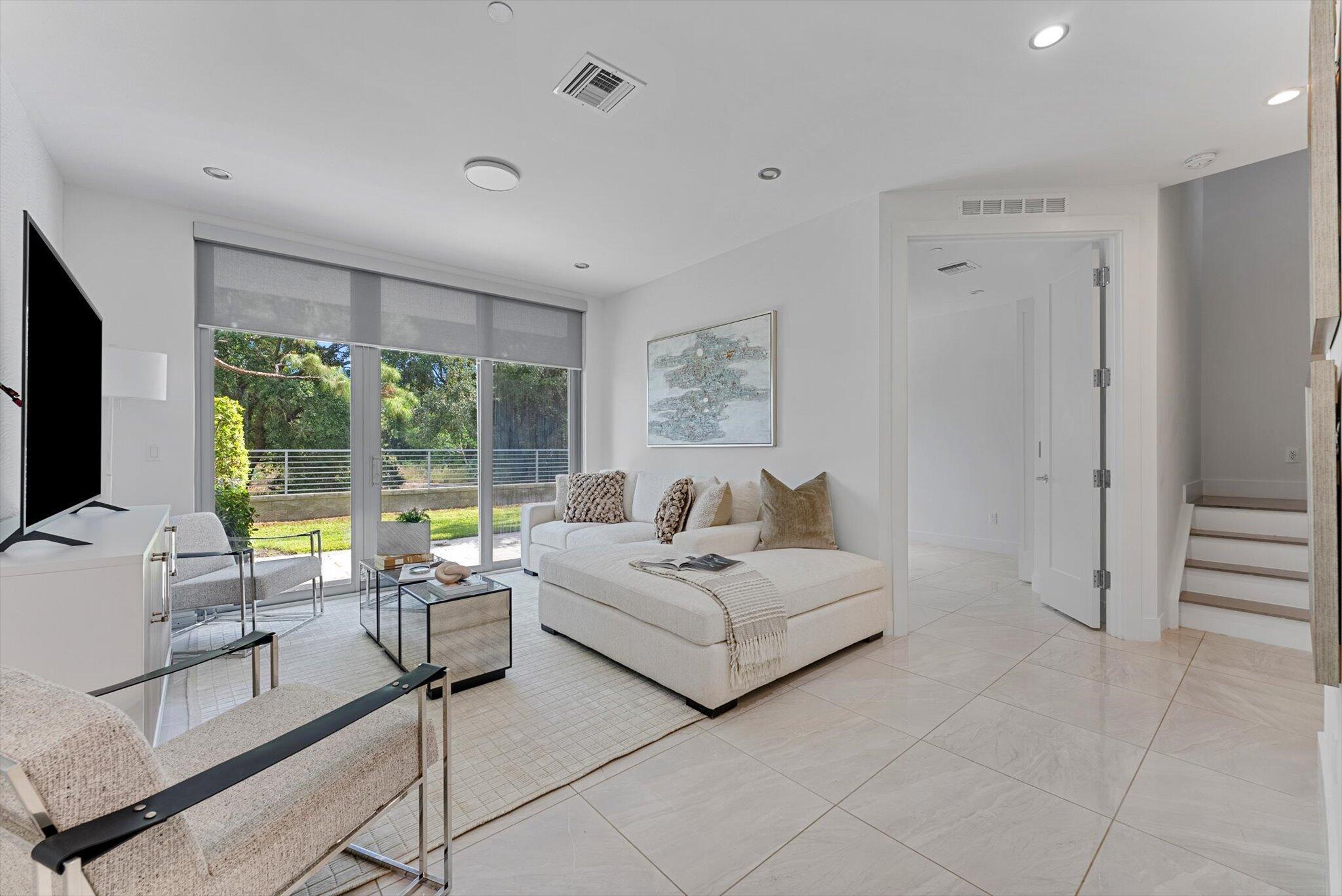 4050 NW 17th Avenue