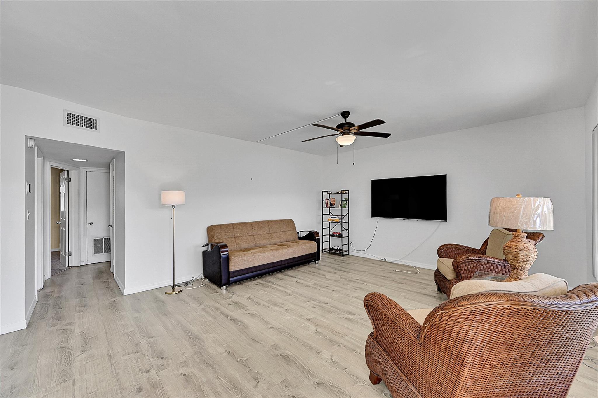 Cypress Lake East - Residential