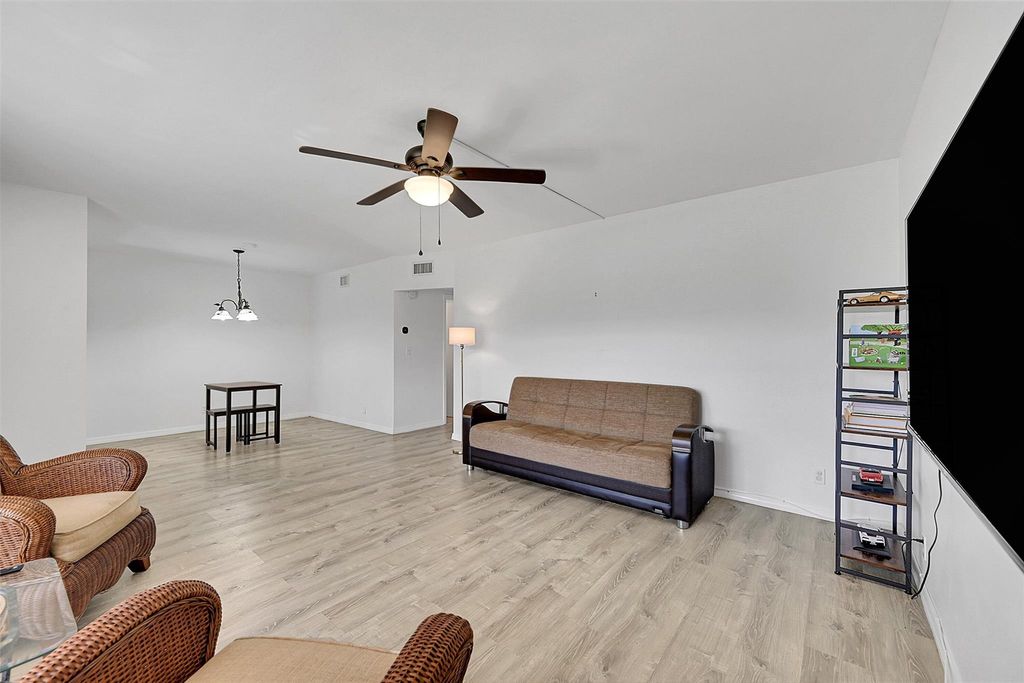 Photo of 711 SE 7th Ave #3, Pompano Beach, FL 33060 (MLS # F10536584)