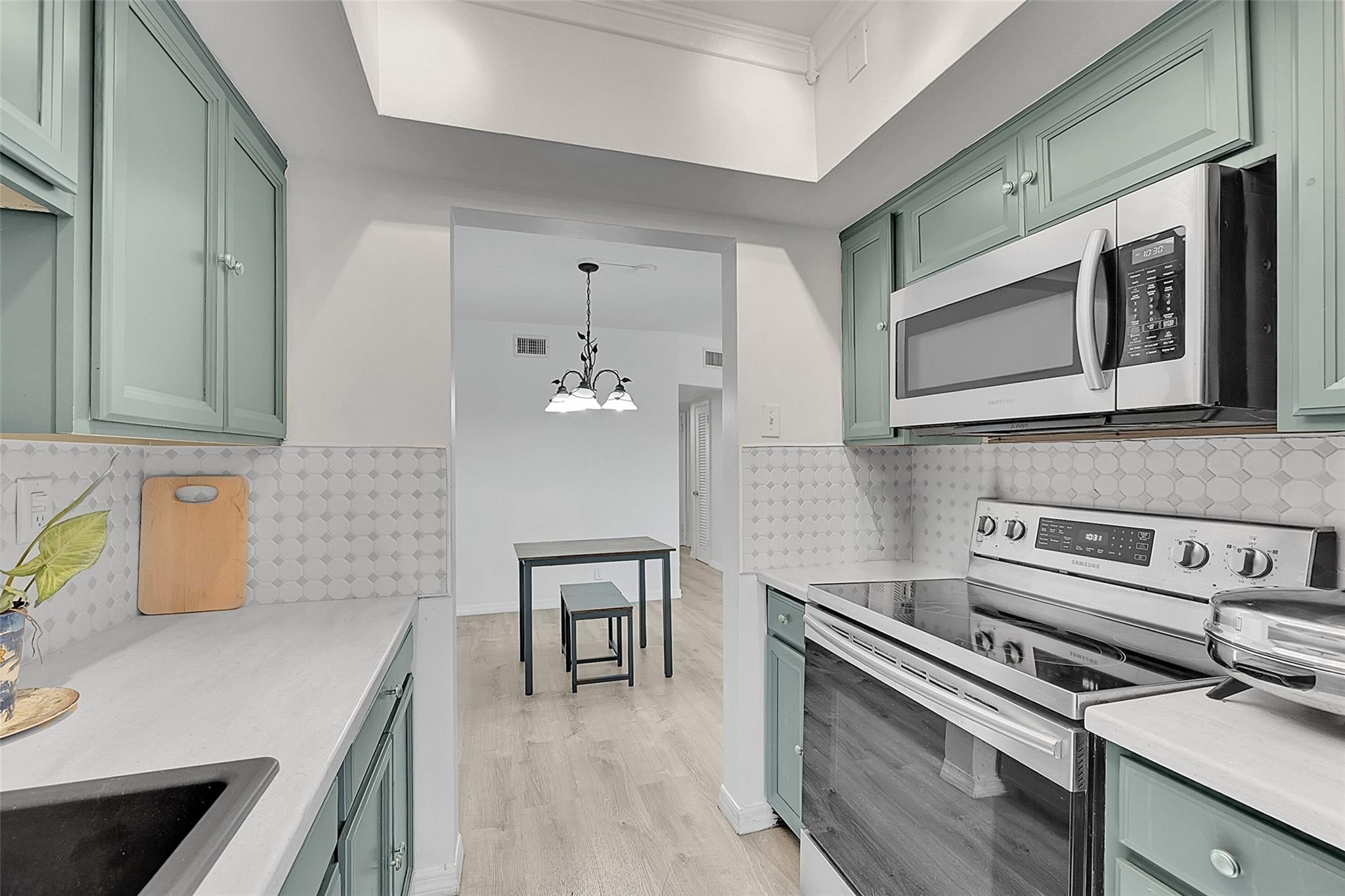 Cypress Lake East - Residential