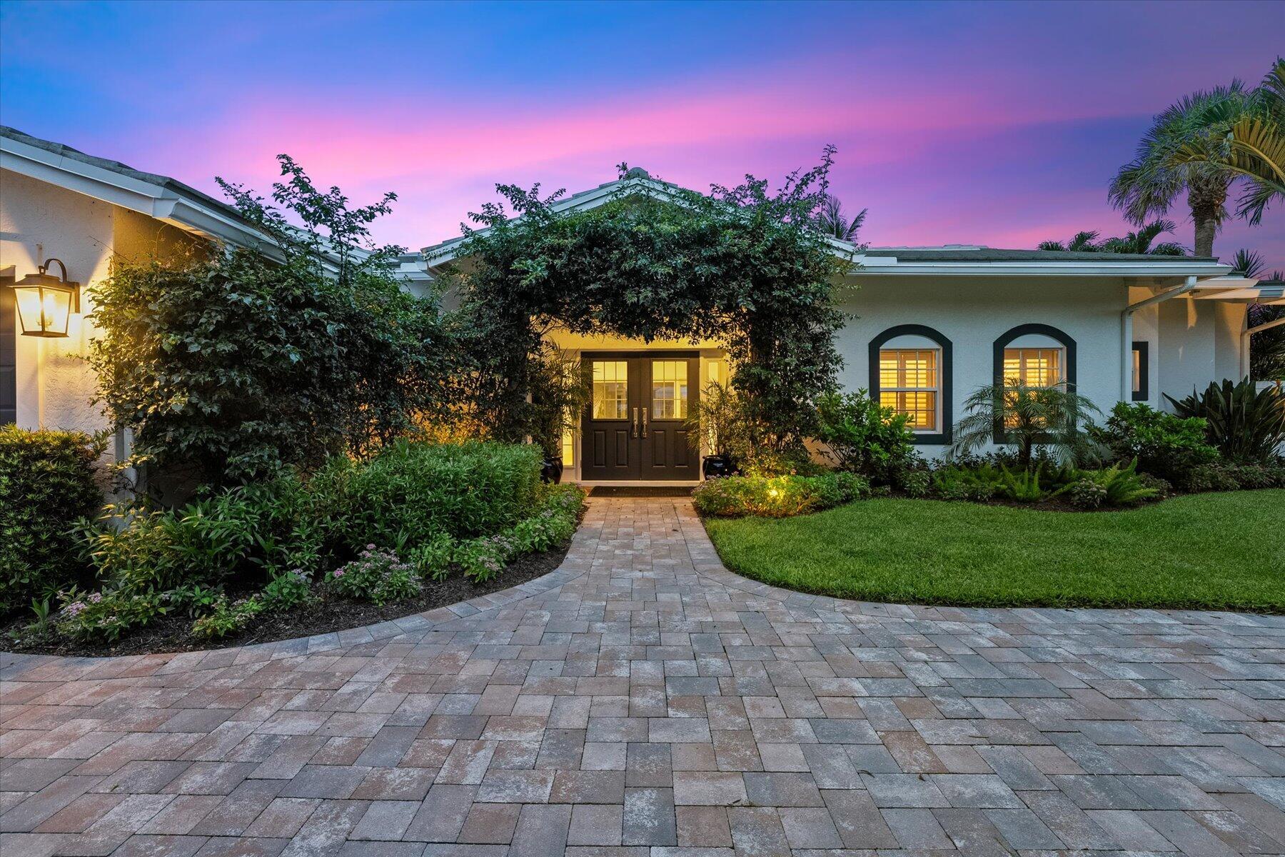 JUPITER INLET COLONY - Residential