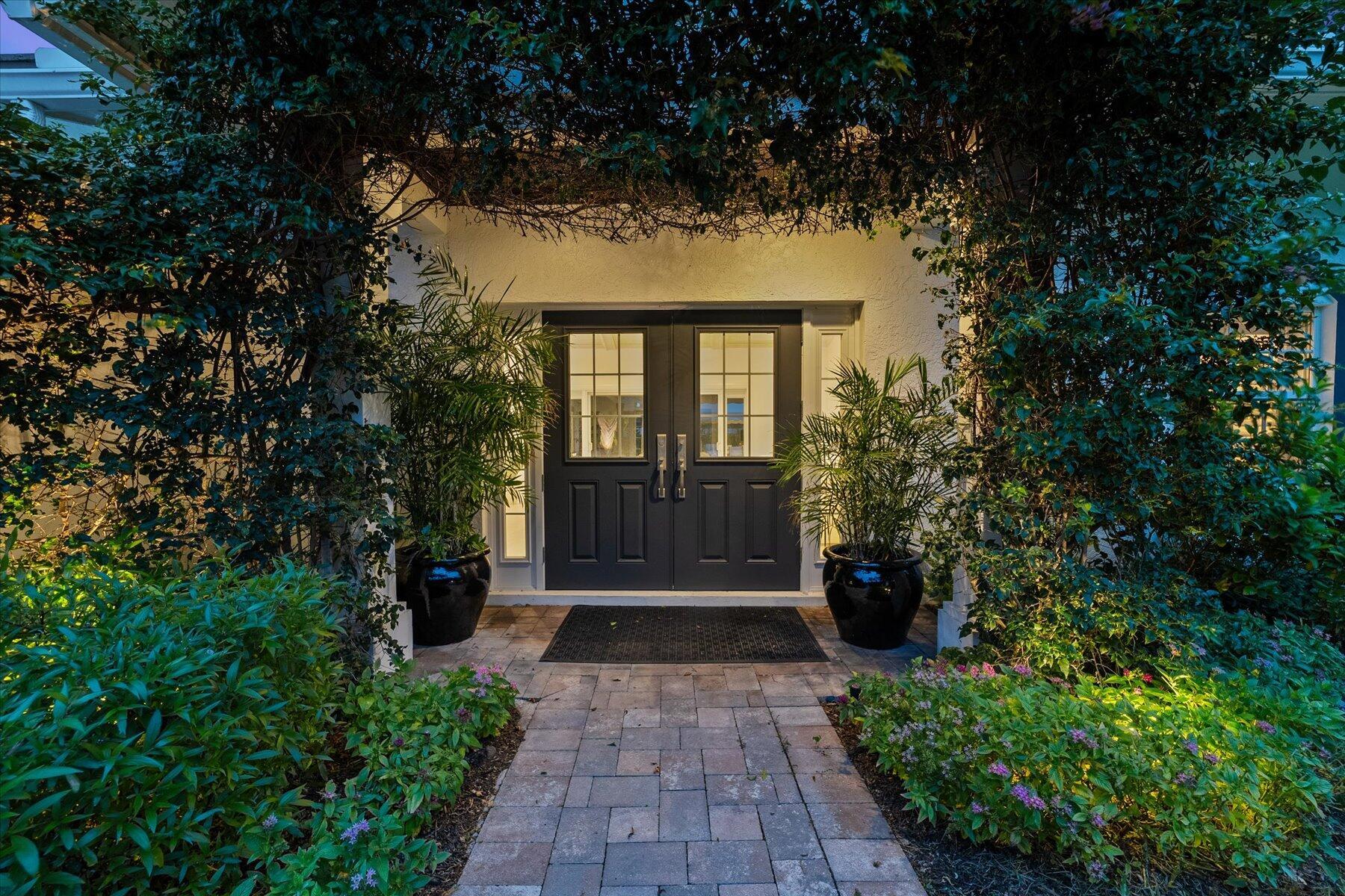 JUPITER INLET COLONY - Residential