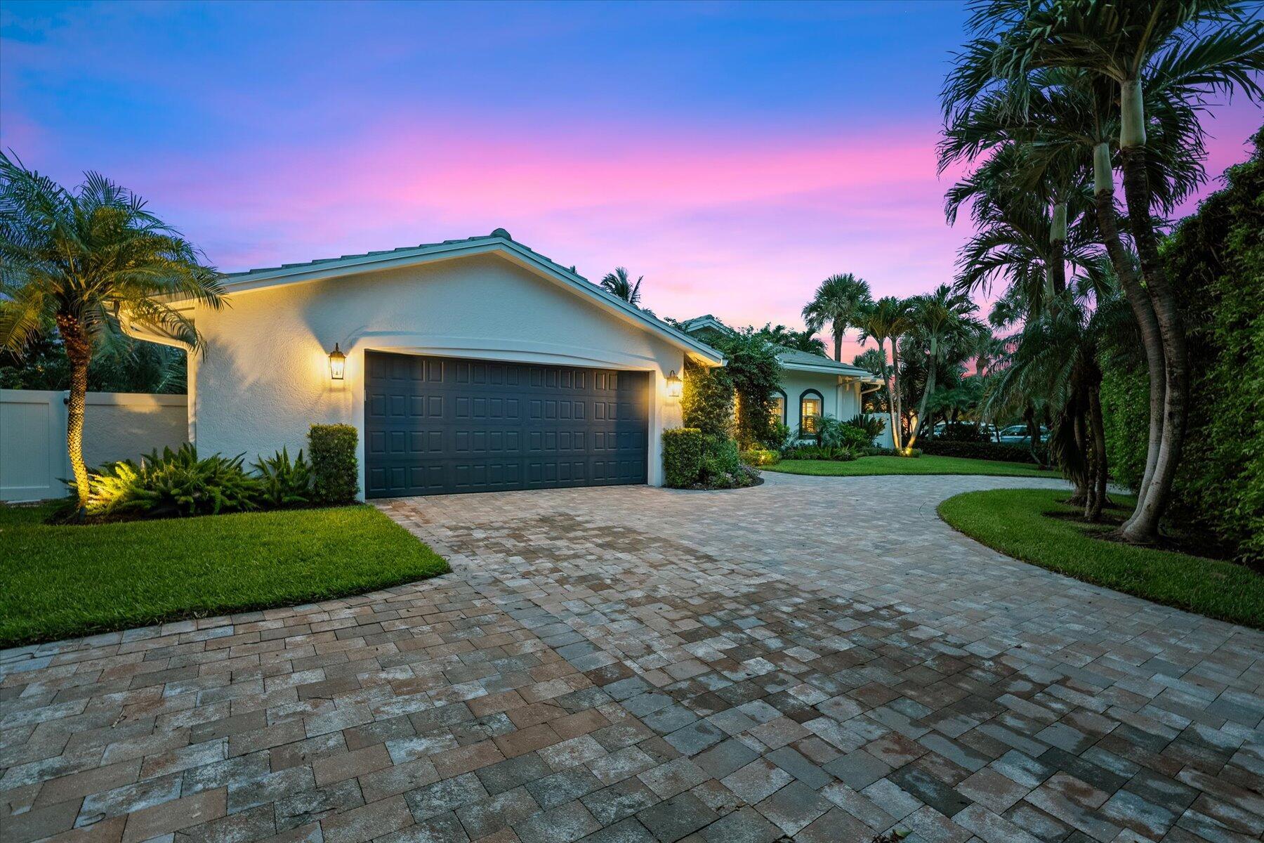 JUPITER INLET COLONY - Residential