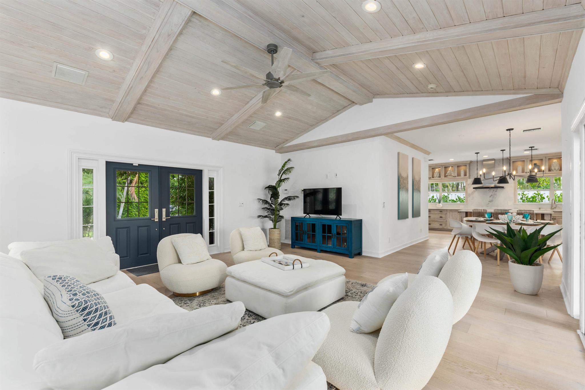 JUPITER INLET COLONY - Residential