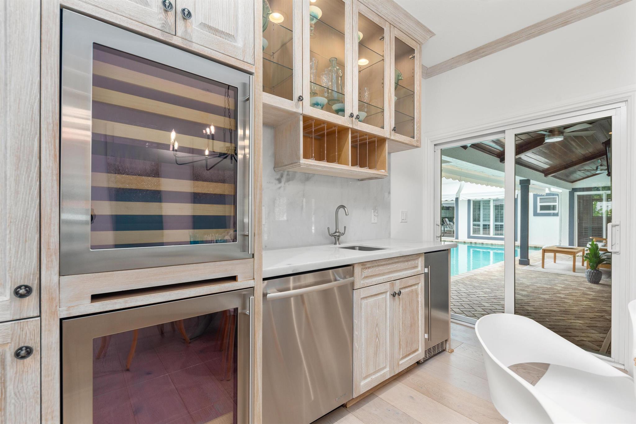 JUPITER INLET COLONY - Residential