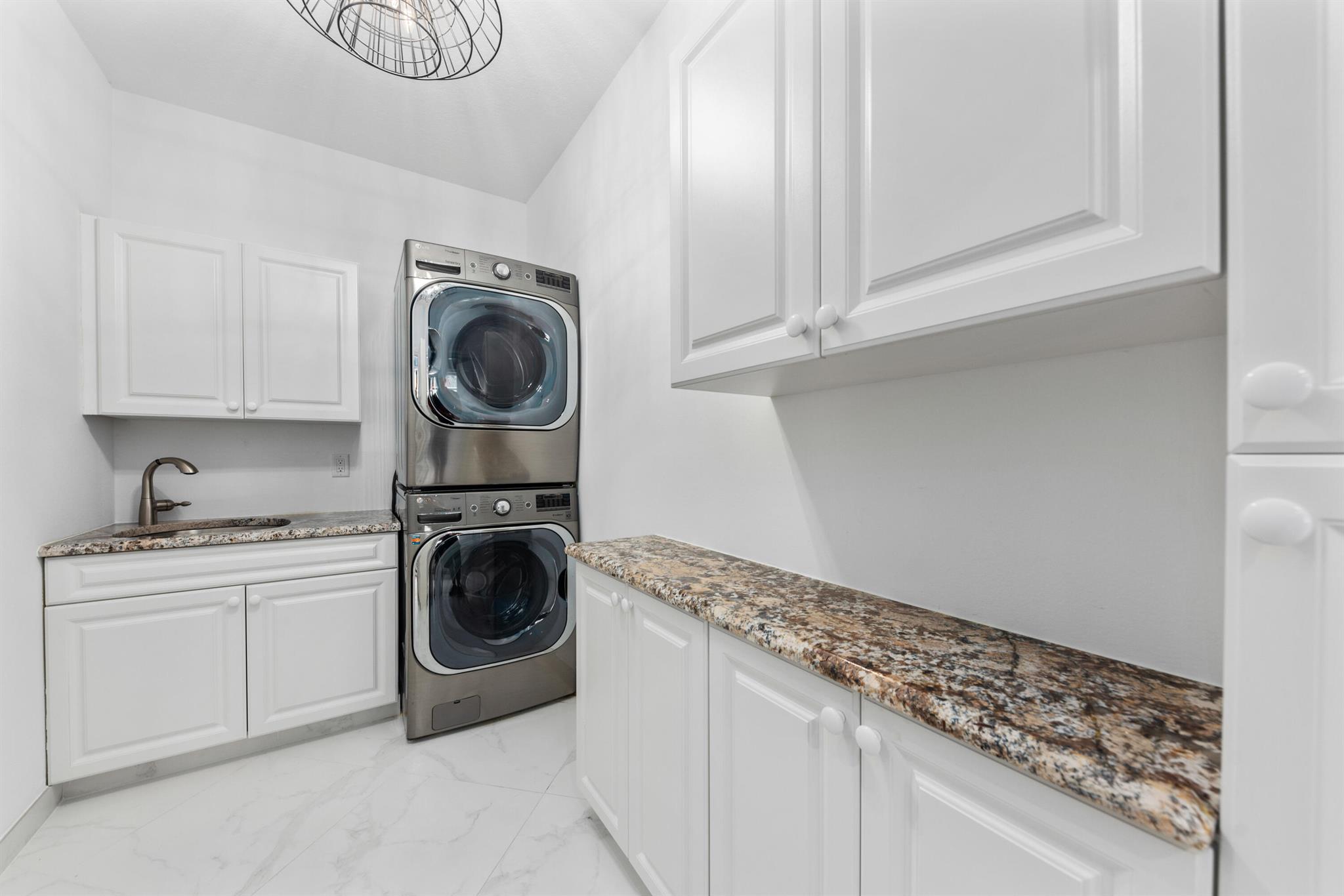 JUPITER INLET COLONY - Residential