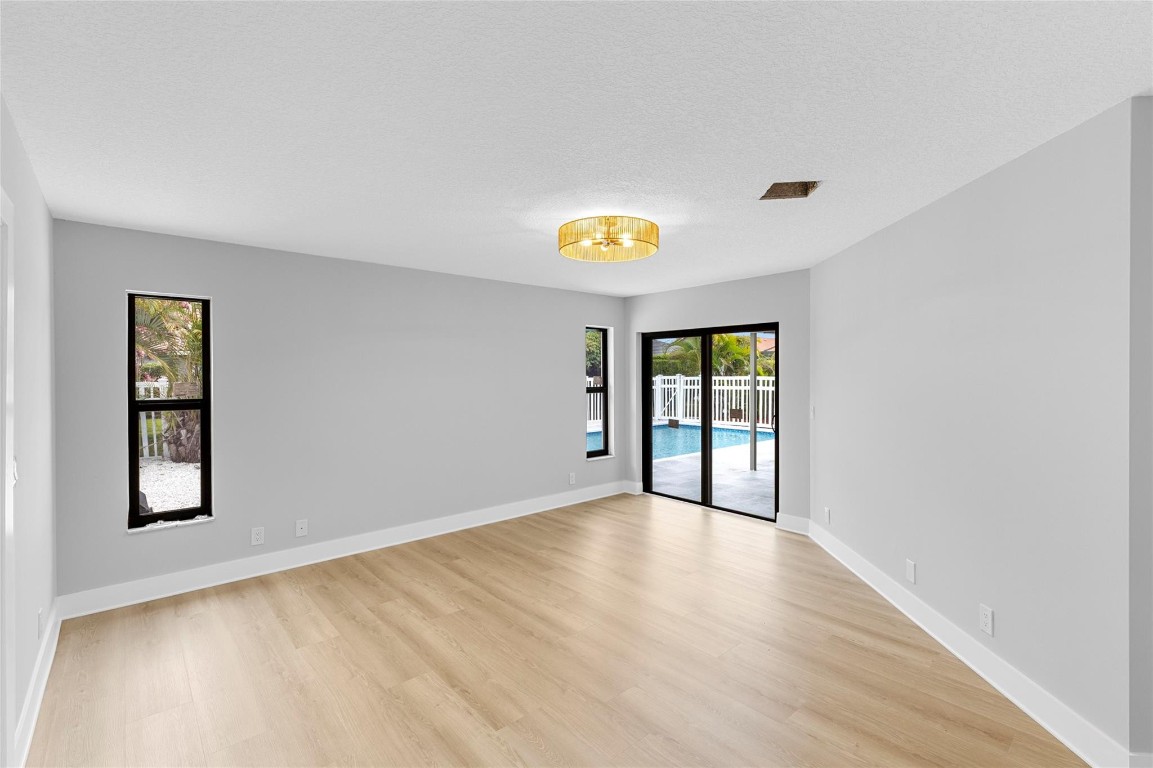 LAKES OF SHERBROOKE PH 3 - Residential