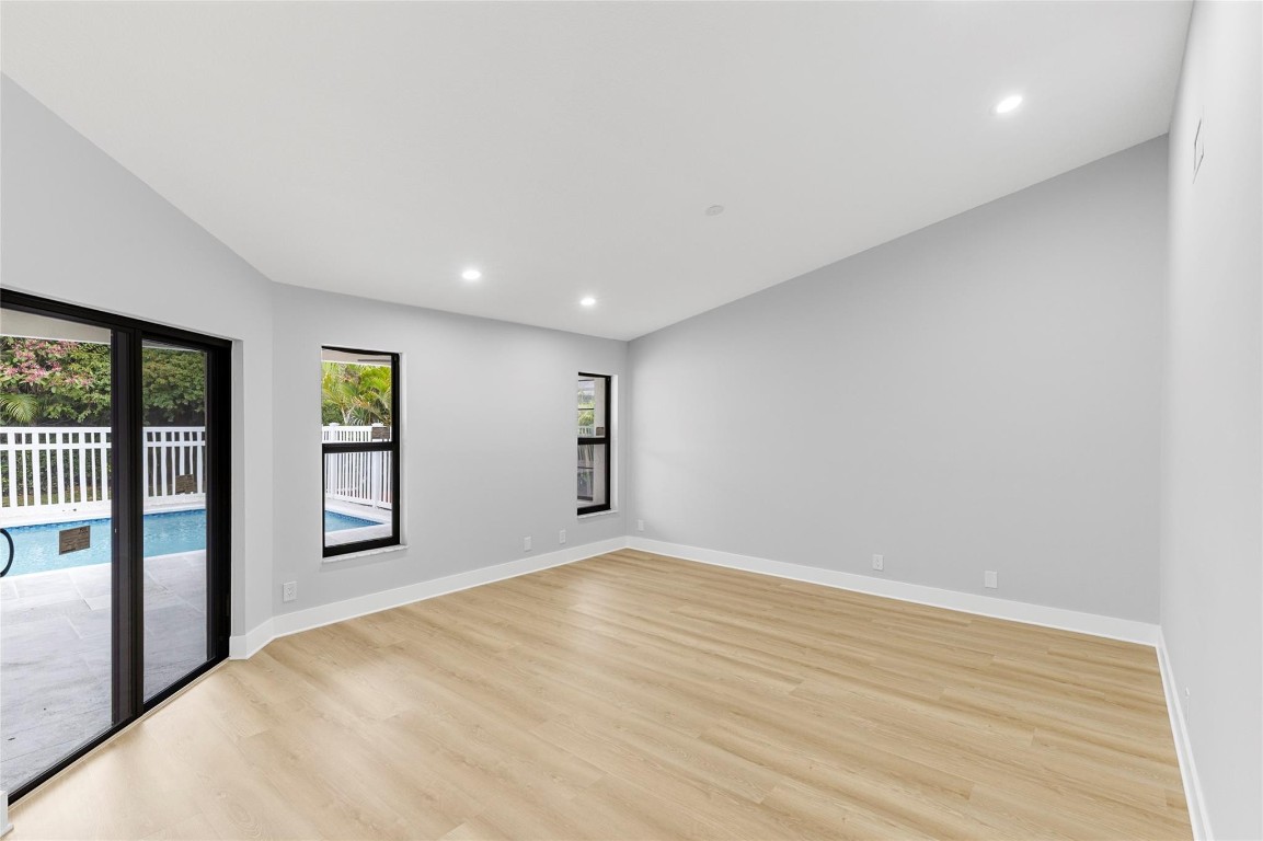 LAKES OF SHERBROOKE PH 3 - Residential