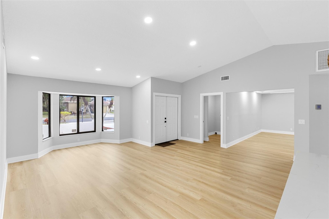 LAKES OF SHERBROOKE PH 3 - Residential