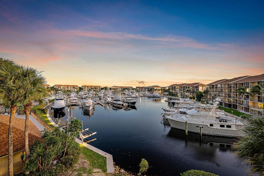 Photo of 1601 Marina Isle Way #402, Jupiter, FL 33477 (MLS # R11133161)