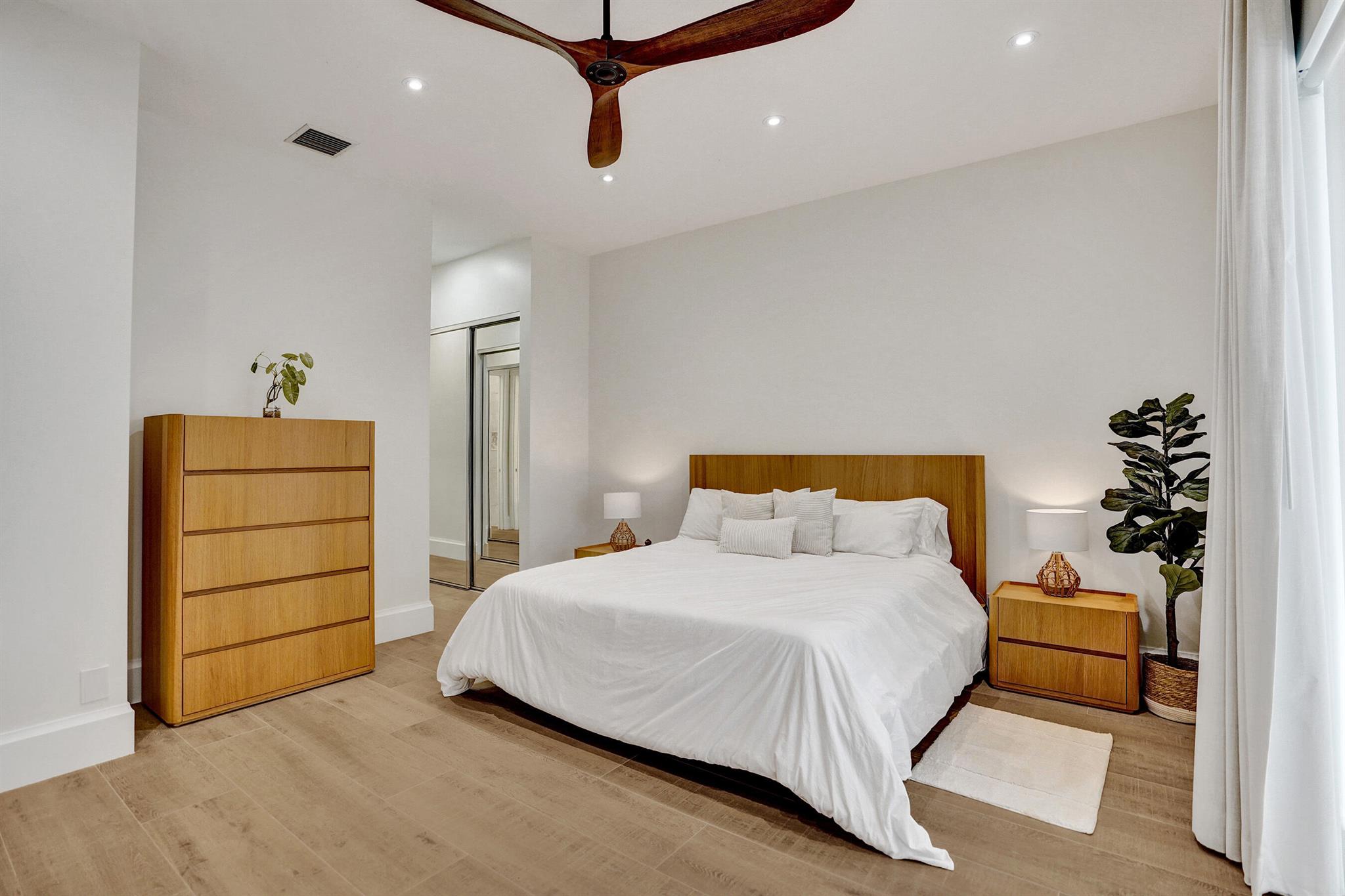 VILLAGEWALK OF WELLINGTON 5 - Residential