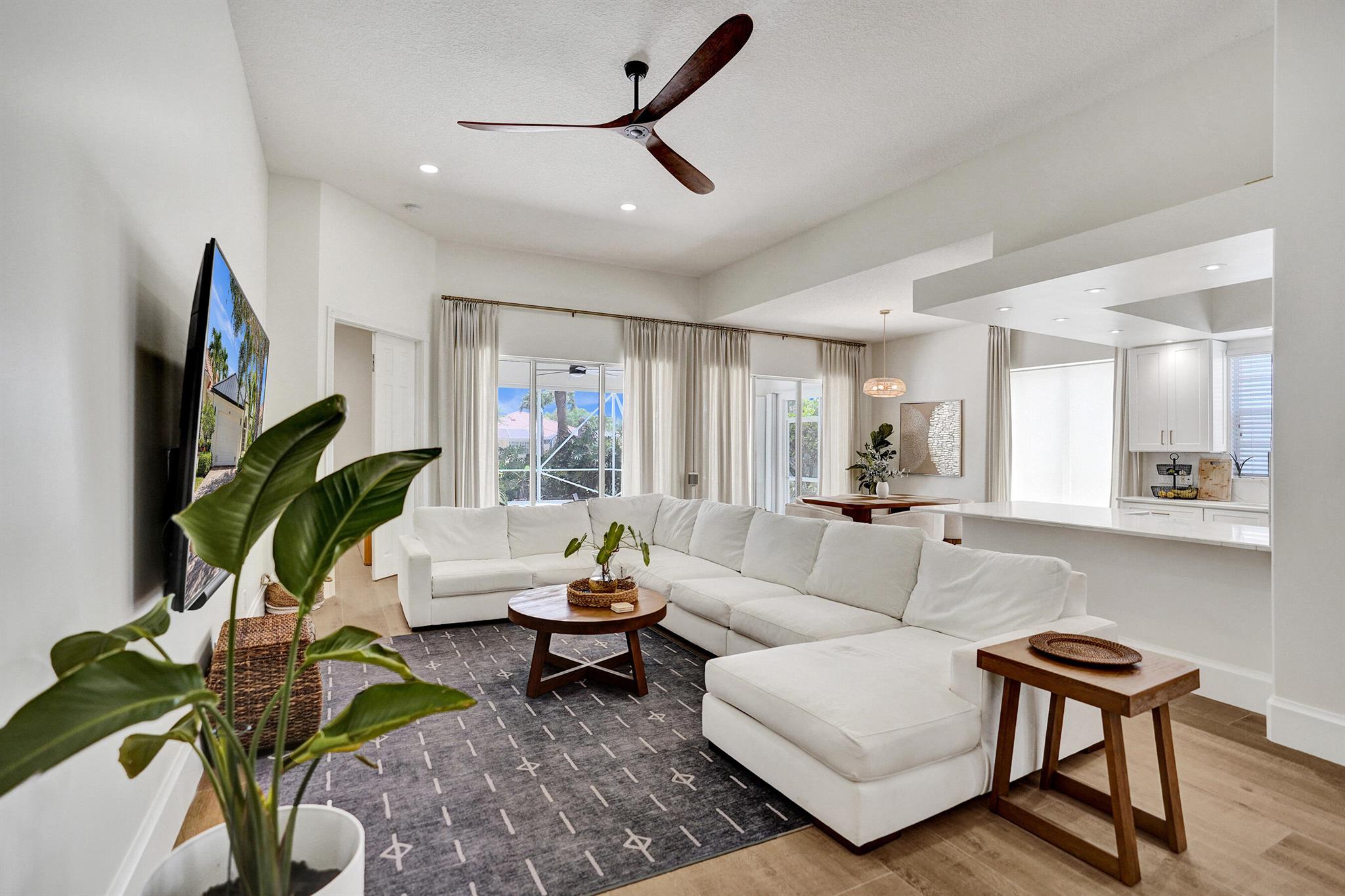 VILLAGEWALK OF WELLINGTON 5 - Residential