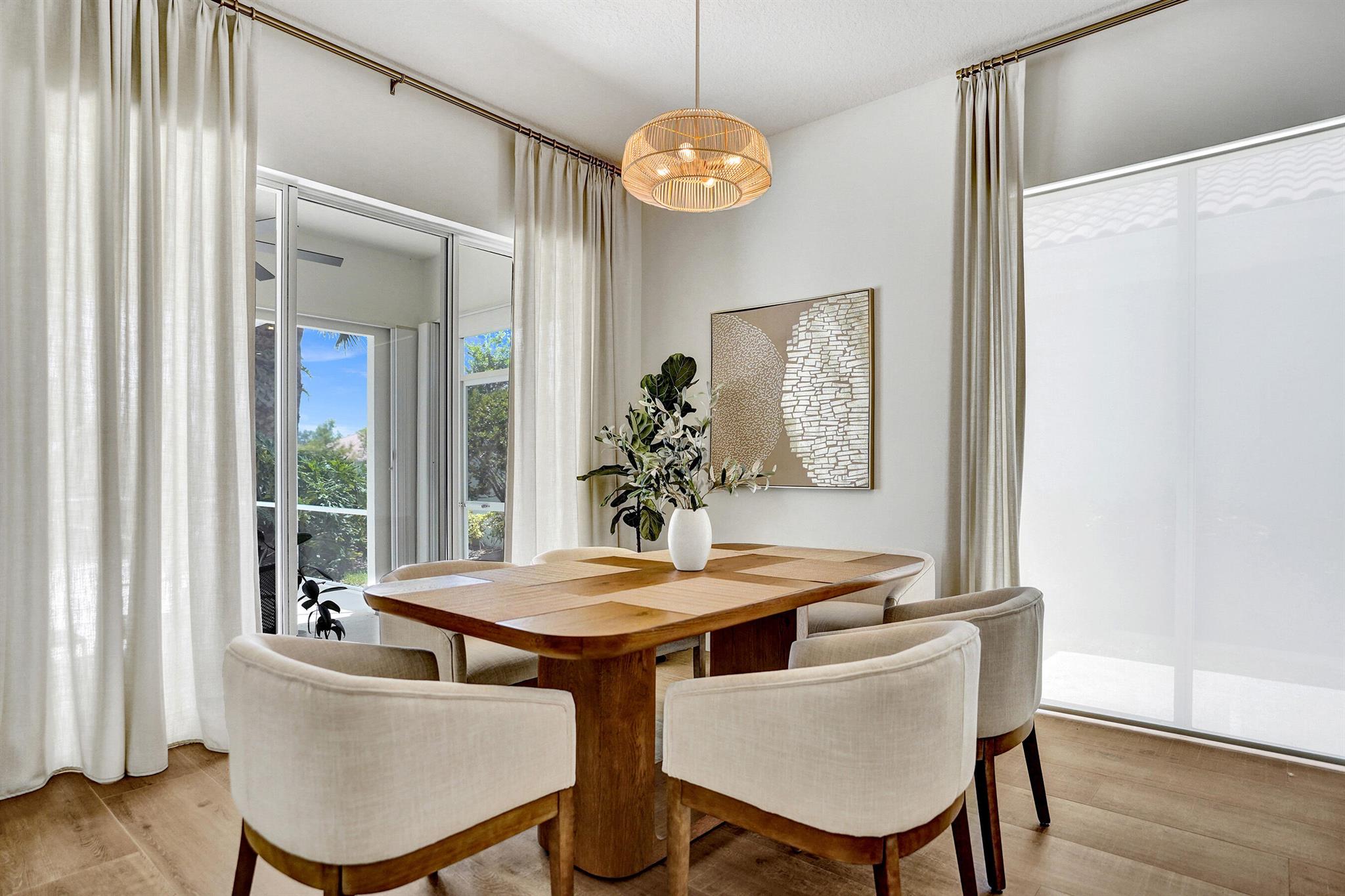 VILLAGEWALK OF WELLINGTON 5 - Residential