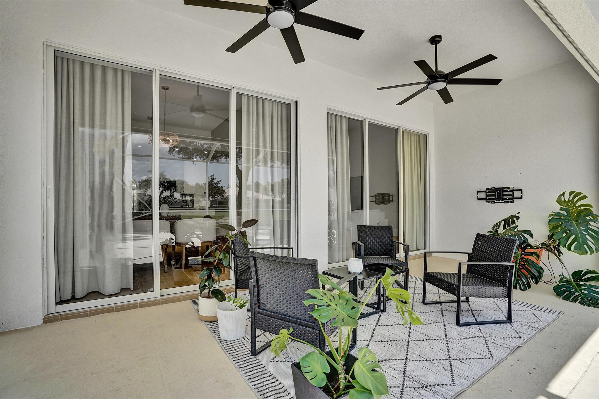 VILLAGEWALK OF WELLINGTON 5 - Residential