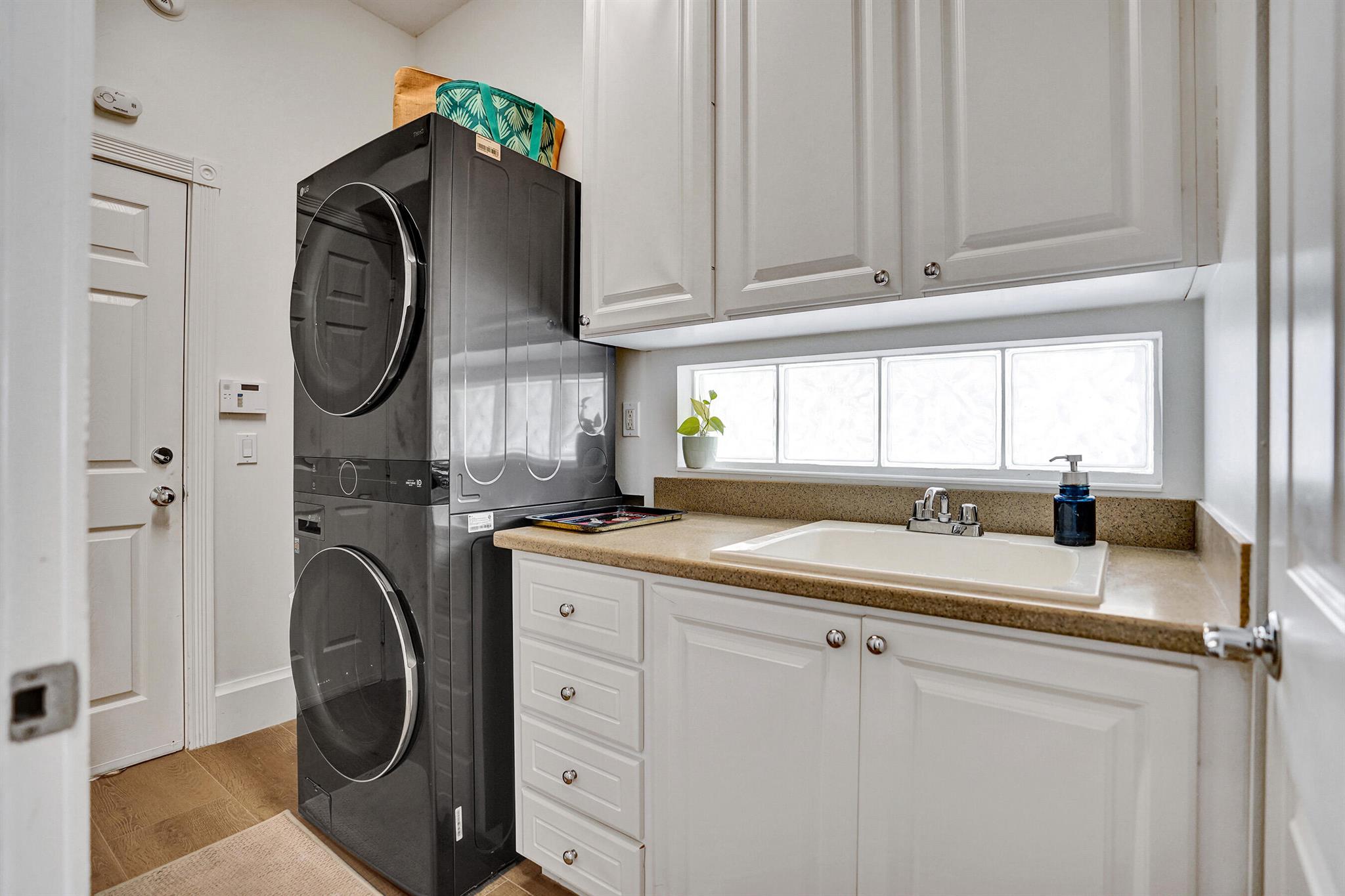 VILLAGEWALK OF WELLINGTON 5 - Residential