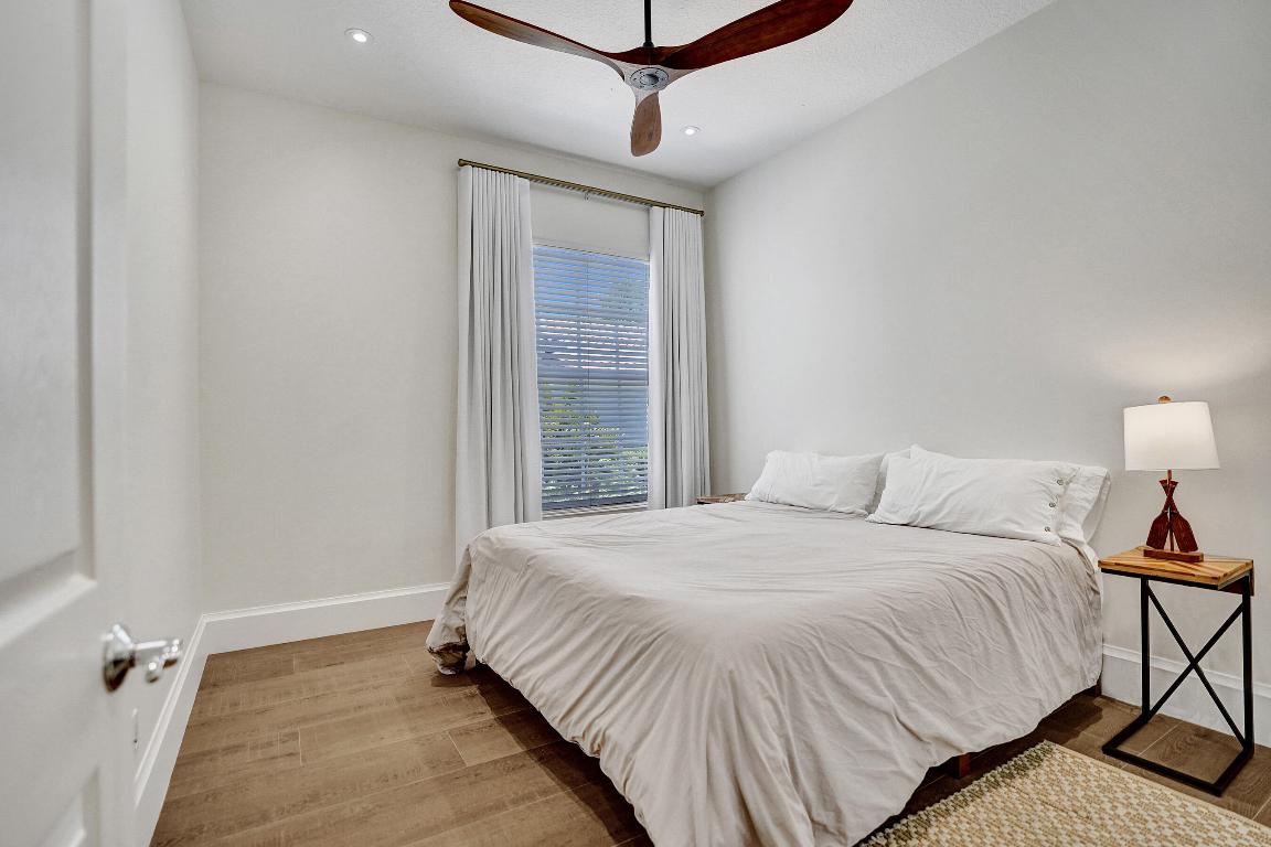 VILLAGEWALK OF WELLINGTON 5 - Residential