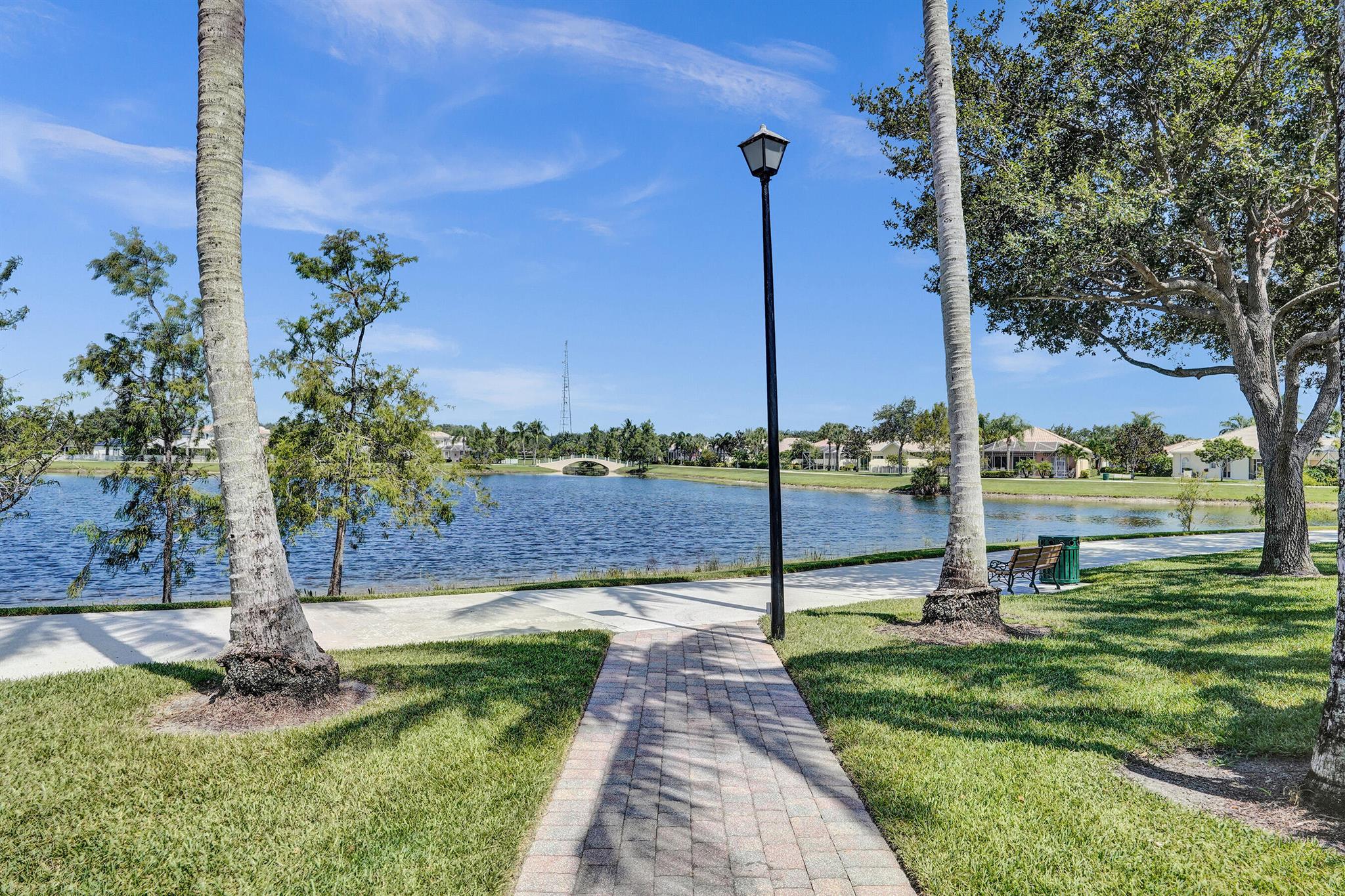 VILLAGEWALK OF WELLINGTON 5 - Residential