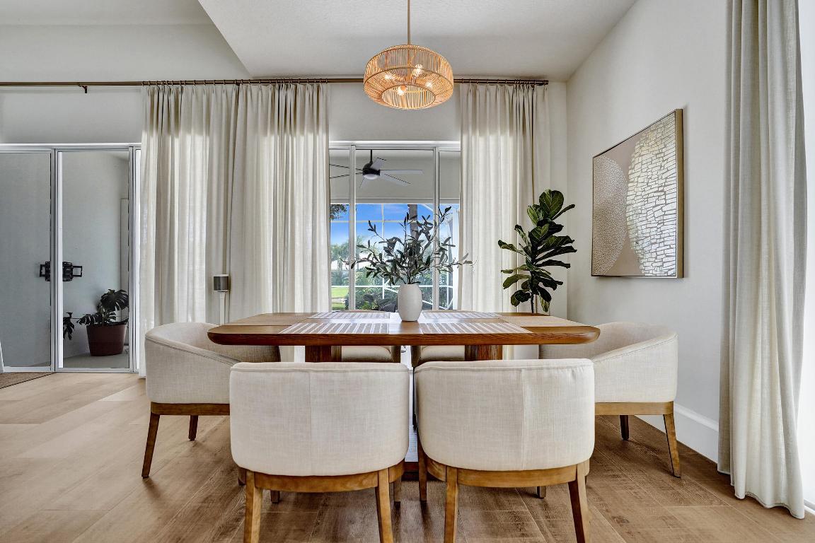 VILLAGEWALK OF WELLINGTON 5 - Residential