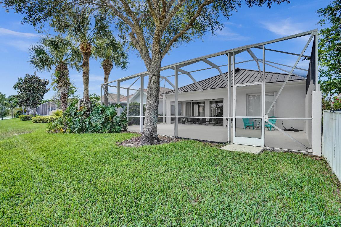 VILLAGEWALK OF WELLINGTON 5 - Residential