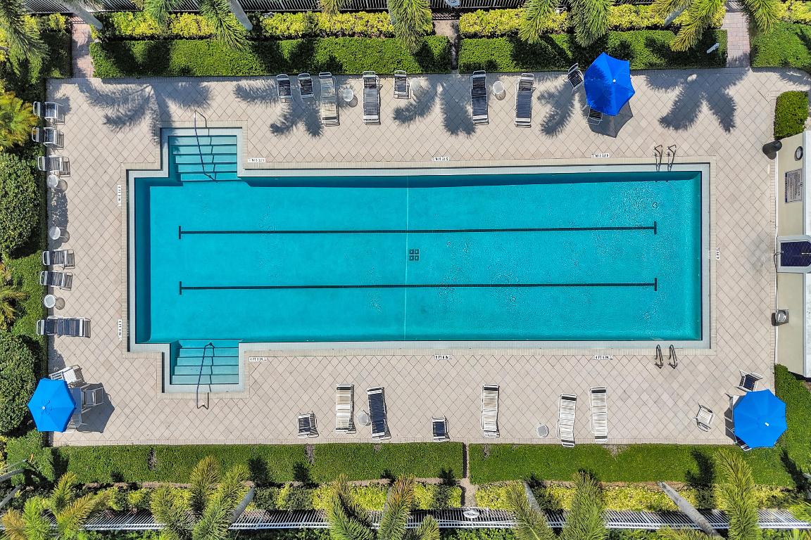 VILLAGEWALK OF WELLINGTON 5 - Residential