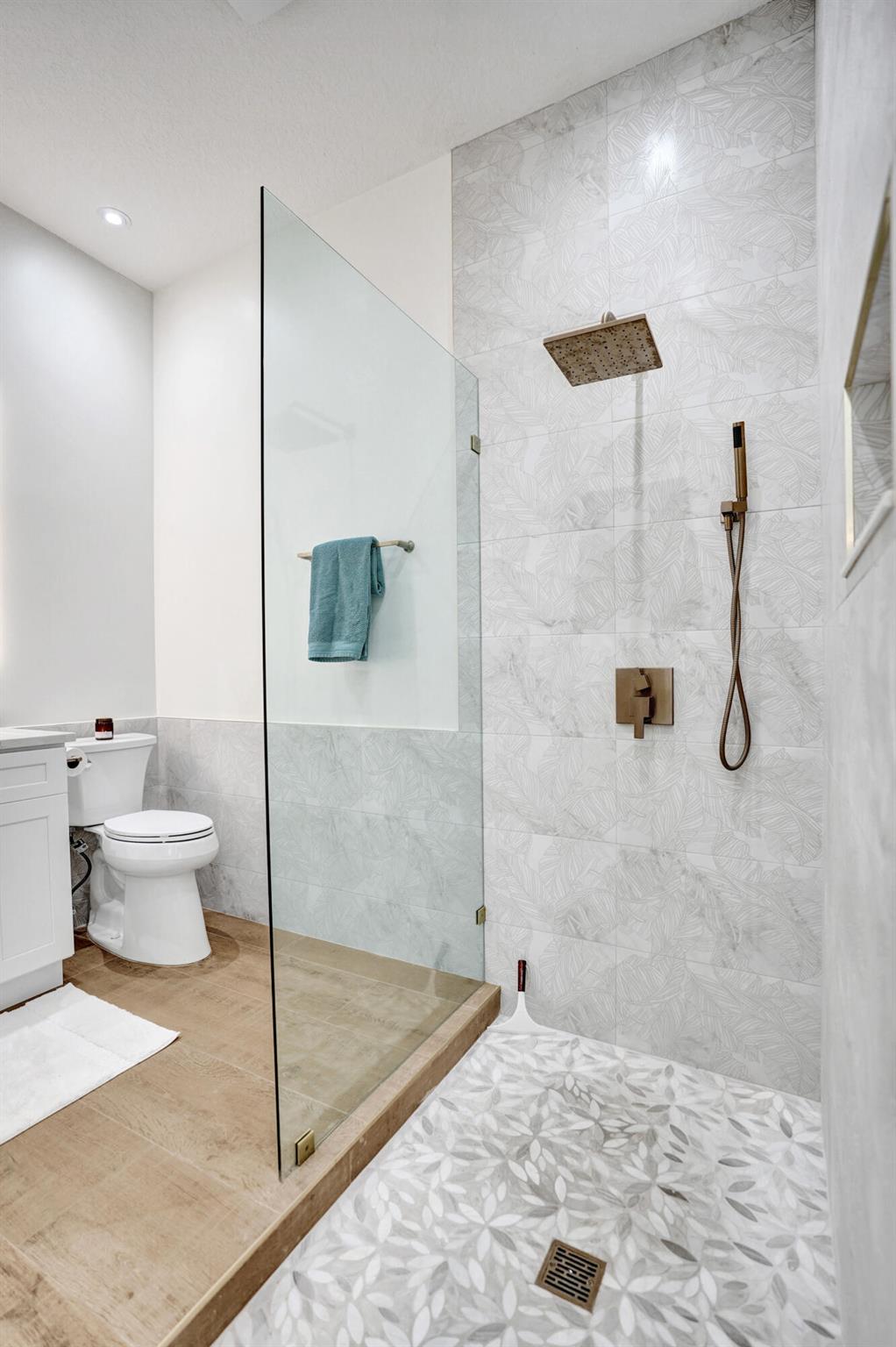 VILLAGEWALK OF WELLINGTON 5 - Residential