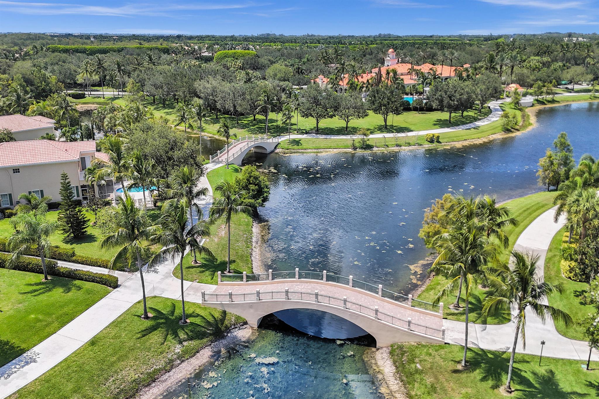 VILLAGEWALK OF WELLINGTON 5 - Residential