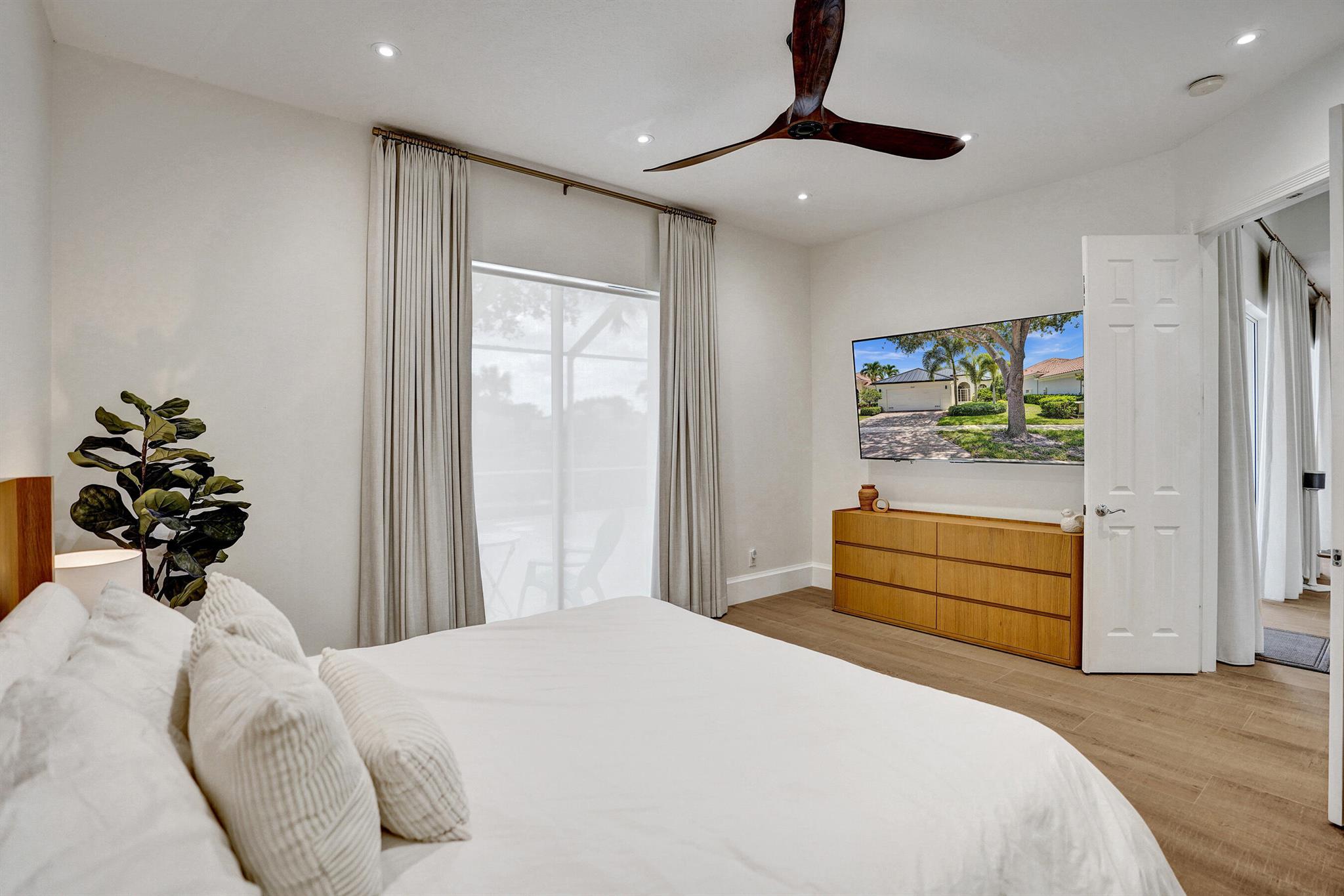 VILLAGEWALK OF WELLINGTON 5 - Residential