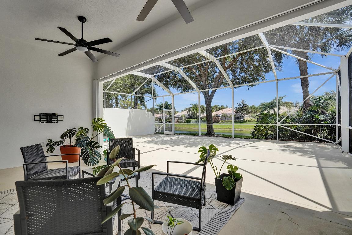 VILLAGEWALK OF WELLINGTON 5 - Residential