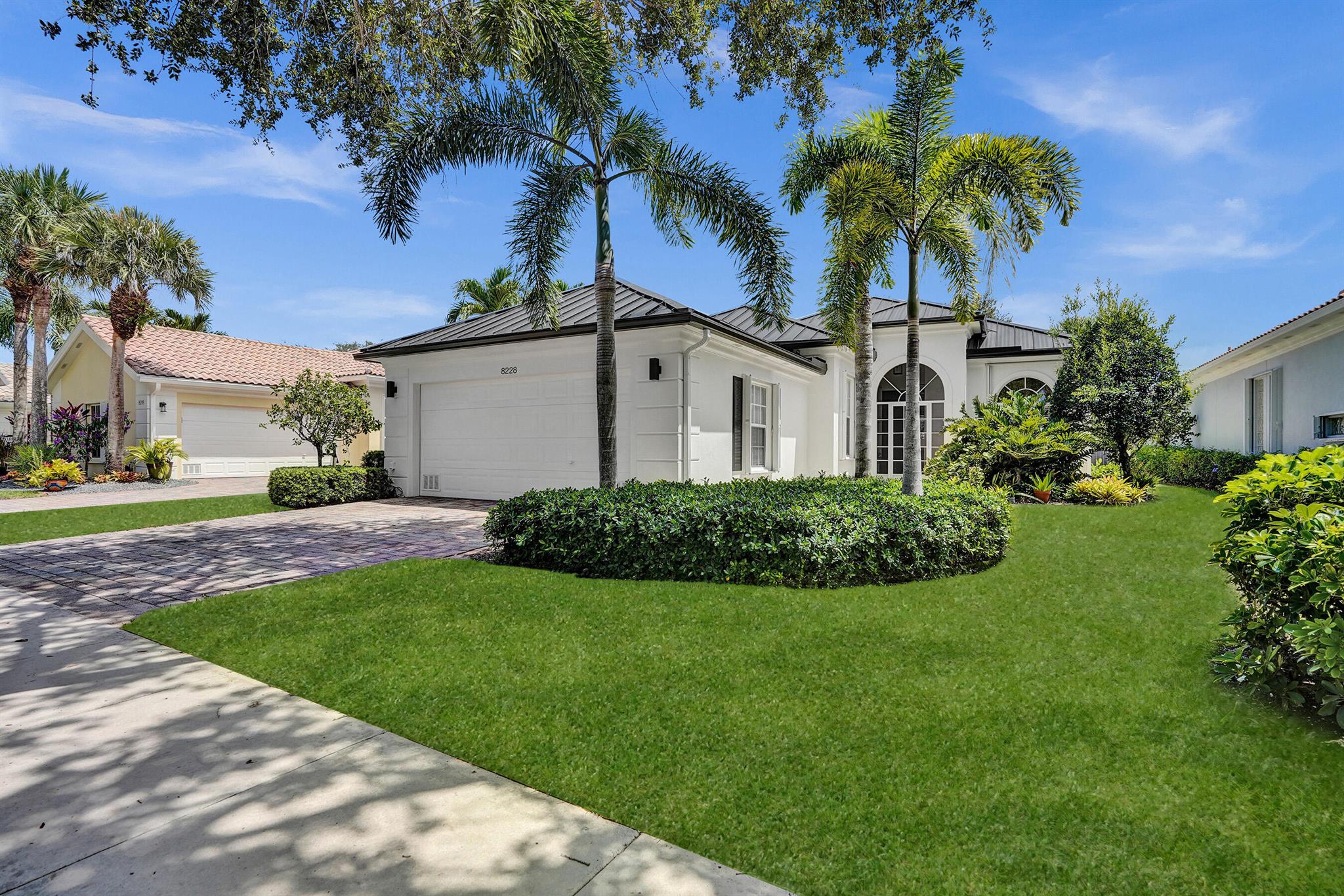 8228 Rosalie Lane