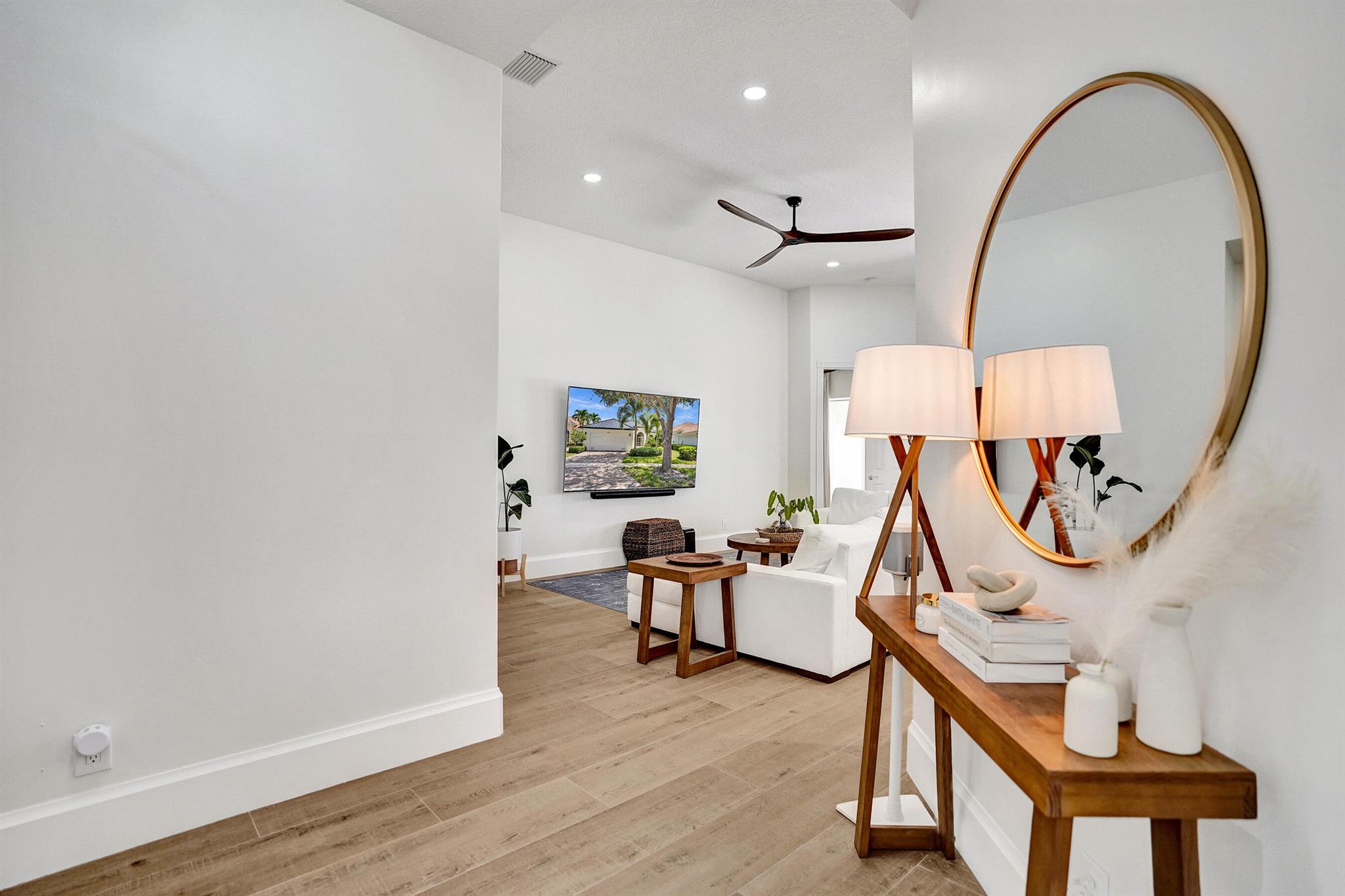 VILLAGEWALK OF WELLINGTON 5 - Residential