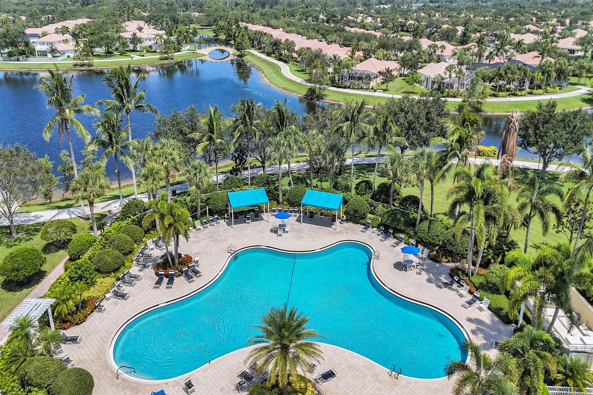 VILLAGEWALK OF WELLINGTON 5 - Residential