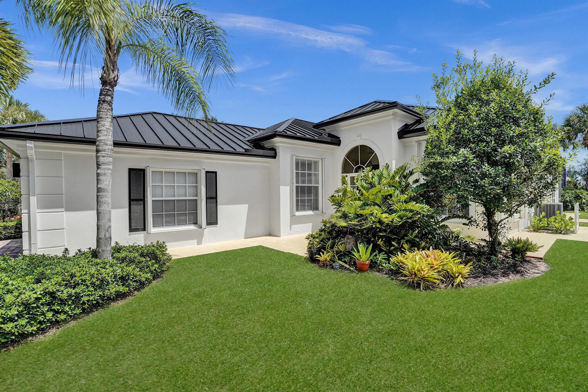 VILLAGEWALK OF WELLINGTON 5 - Residential