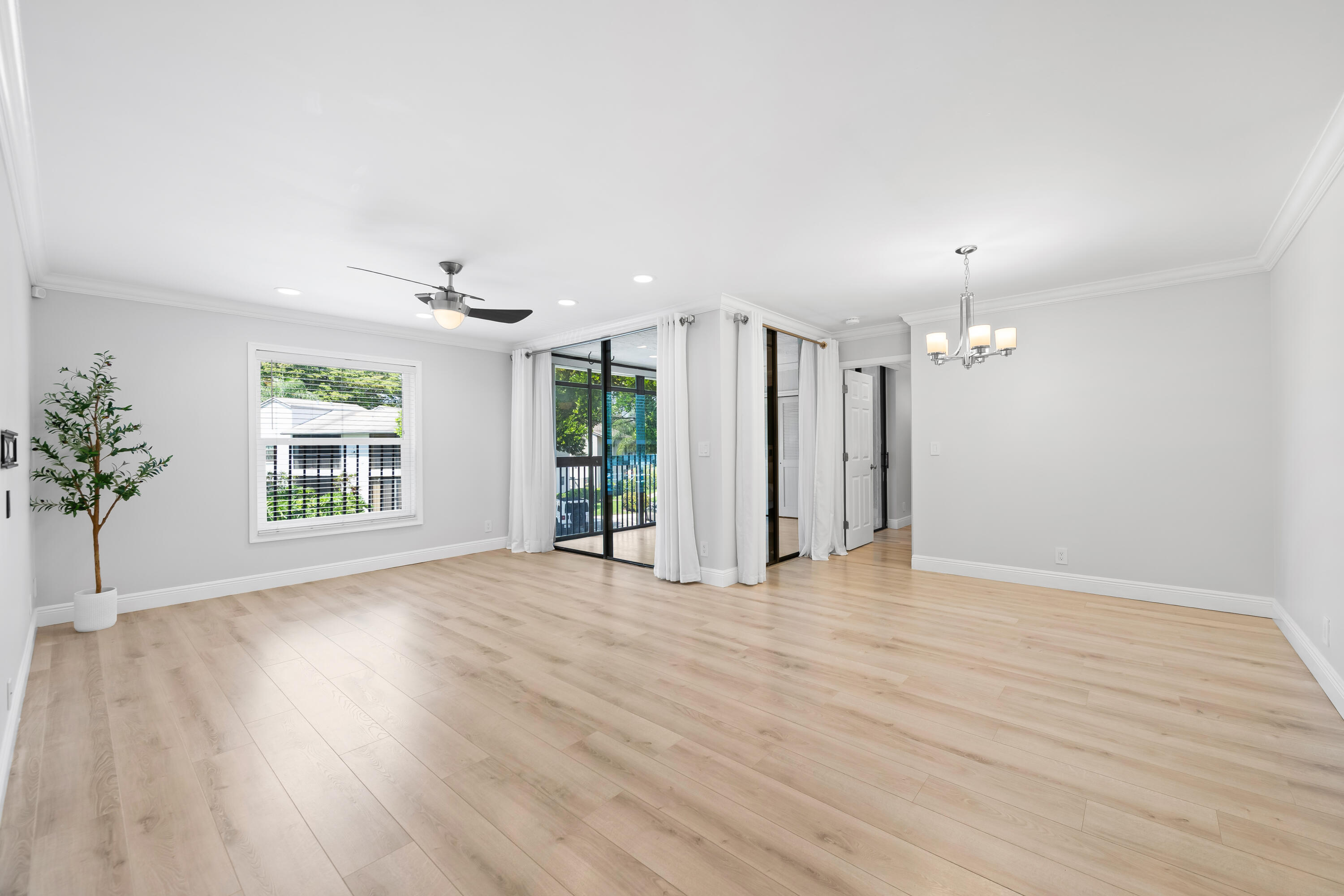 BAYWOOD VILLAGE II-D CONDO - Residential